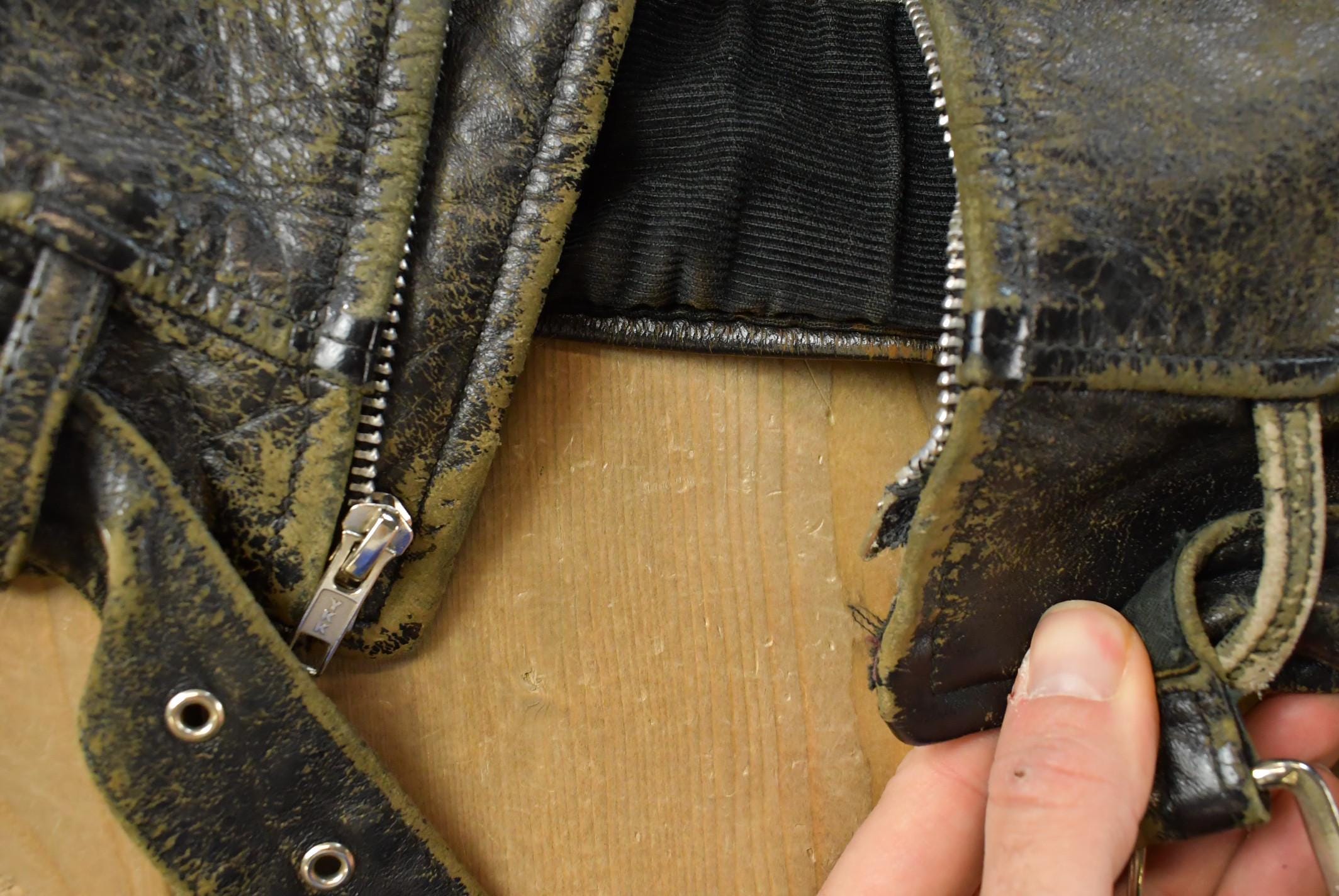 True Vintage 1940s Windward Horsehide Single Star Leather Biker Jacket Size Men's S