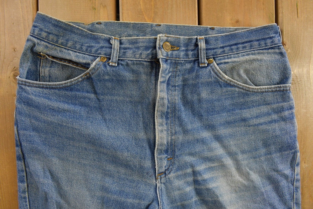 Vintage 1980s LEE Blue Jeans Size 34 x 30