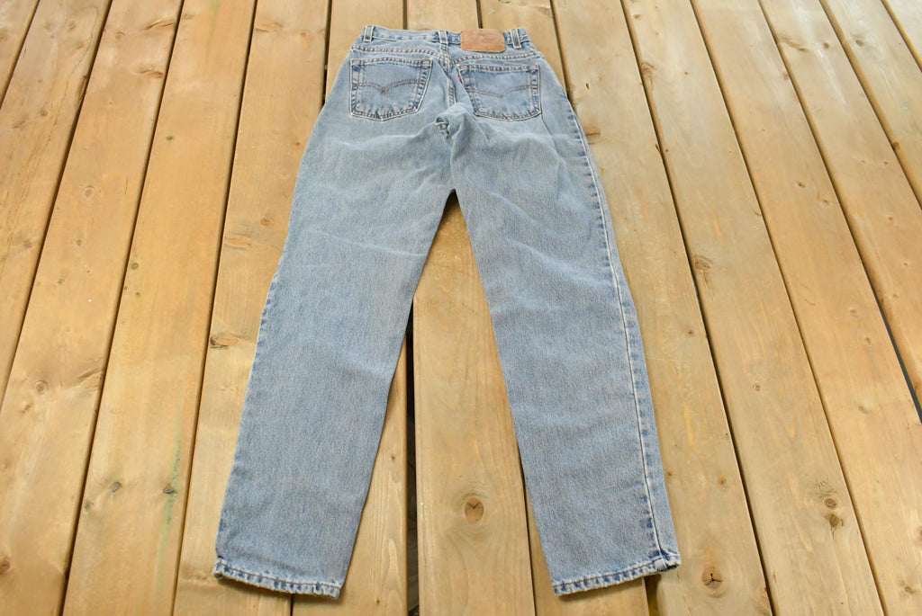 Vintage 1990s Levi's 550 Relaxed Tapered Denim Jeans Women's 26 x 32 / 90s Levi's / Made in USA
