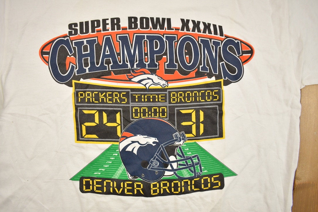 Vintage 1998 Denver Broncos Superbowl Champions NFL Graphic T-Shirt