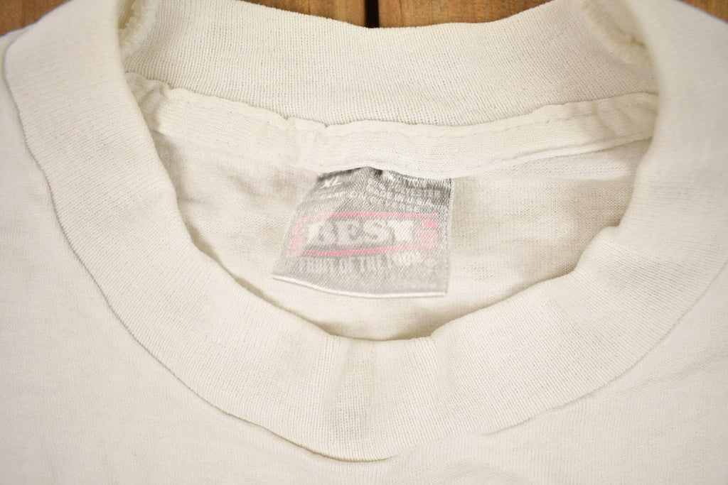 Vintage 1995 Breast Cancer Awareness Graphic T Shirt