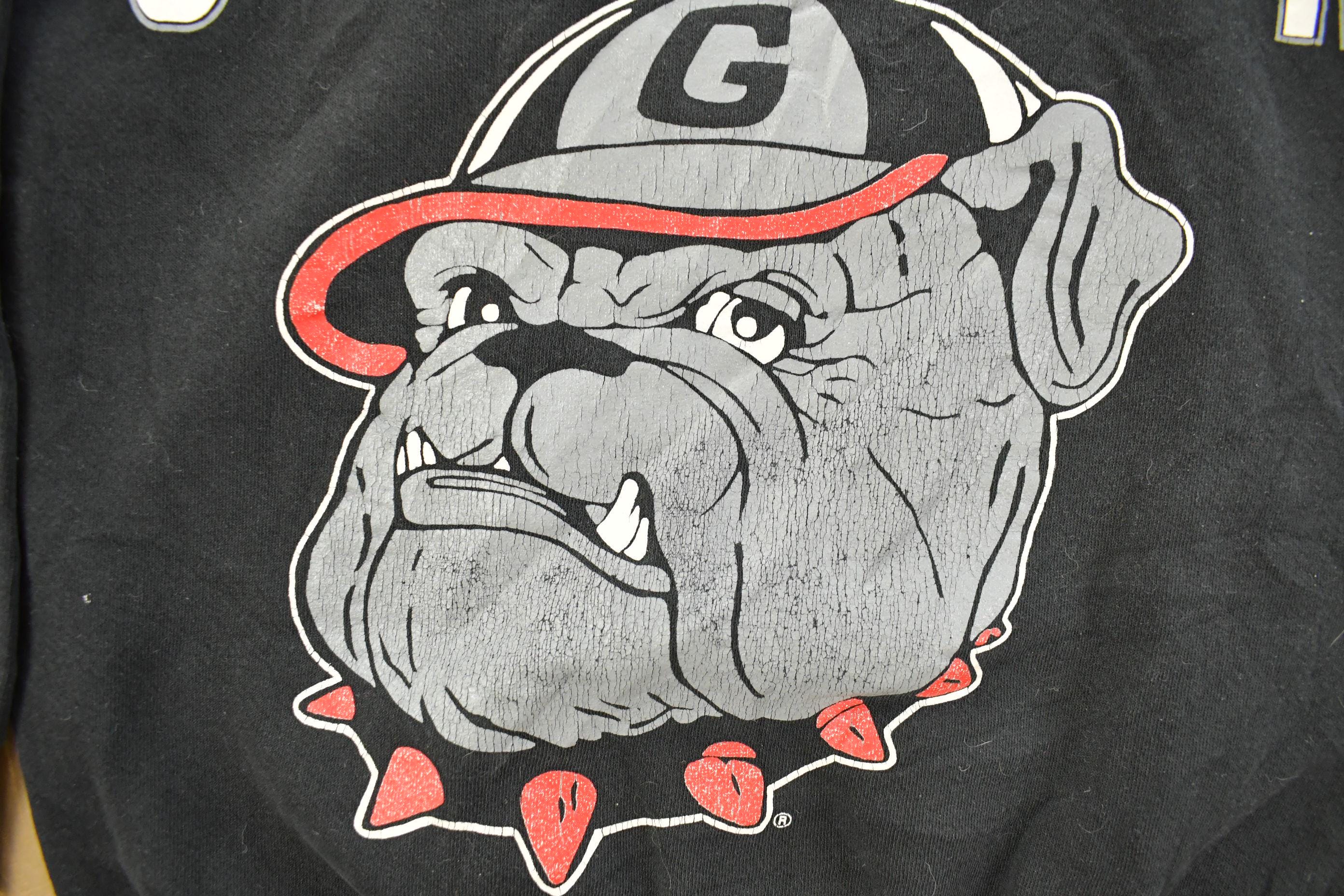 Vintage 1990s University of Georgia Bulldogs Distressed Crewneck Sweatshirt Men's Large