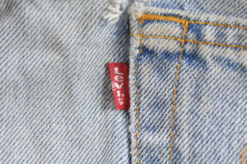 Vintage 1990s Levi's 505 Red Tab Jeans Size 34 x 36