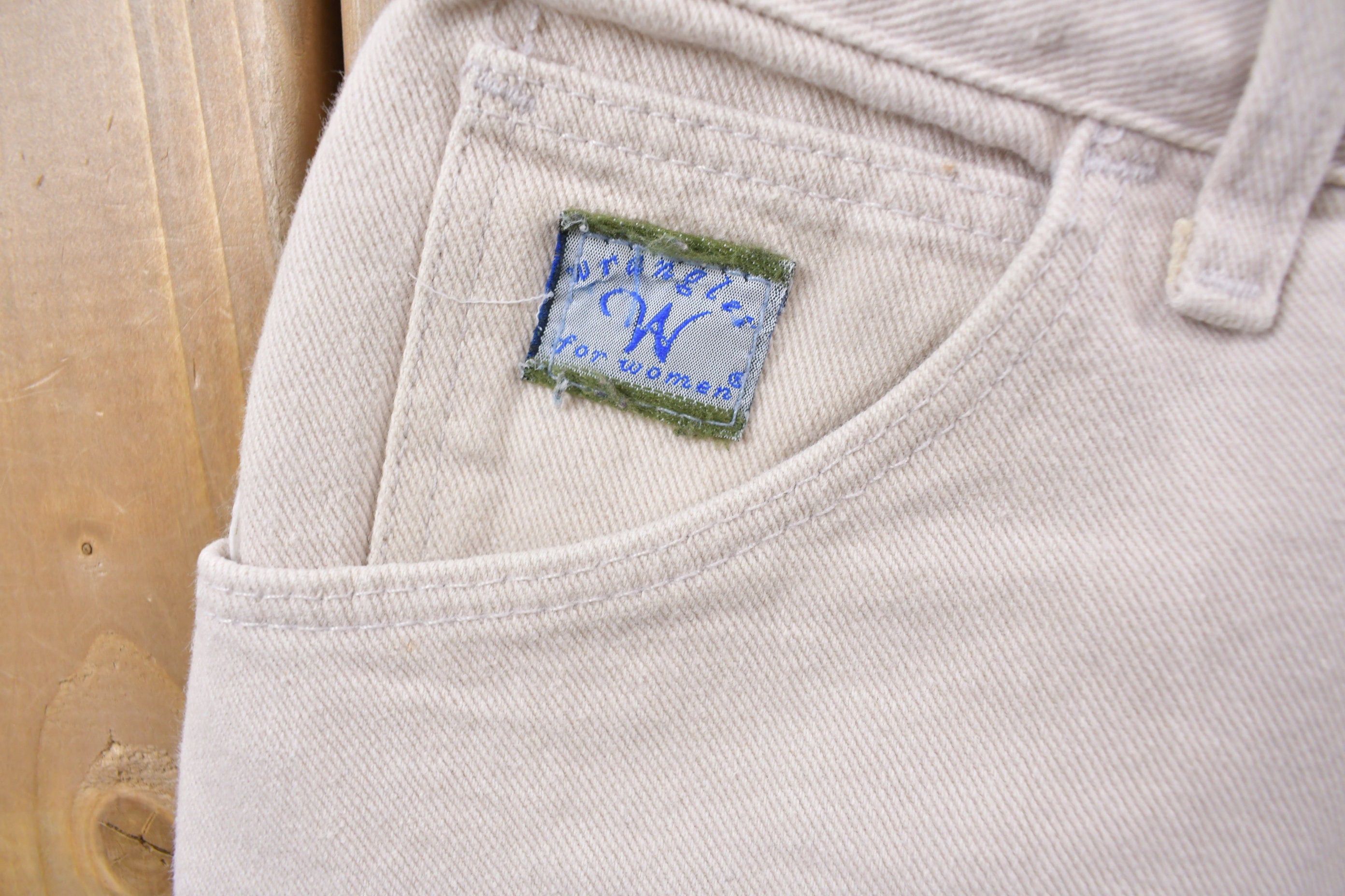 Vintage 1980's Wrangler Eggshell White Jeans 31 x 29