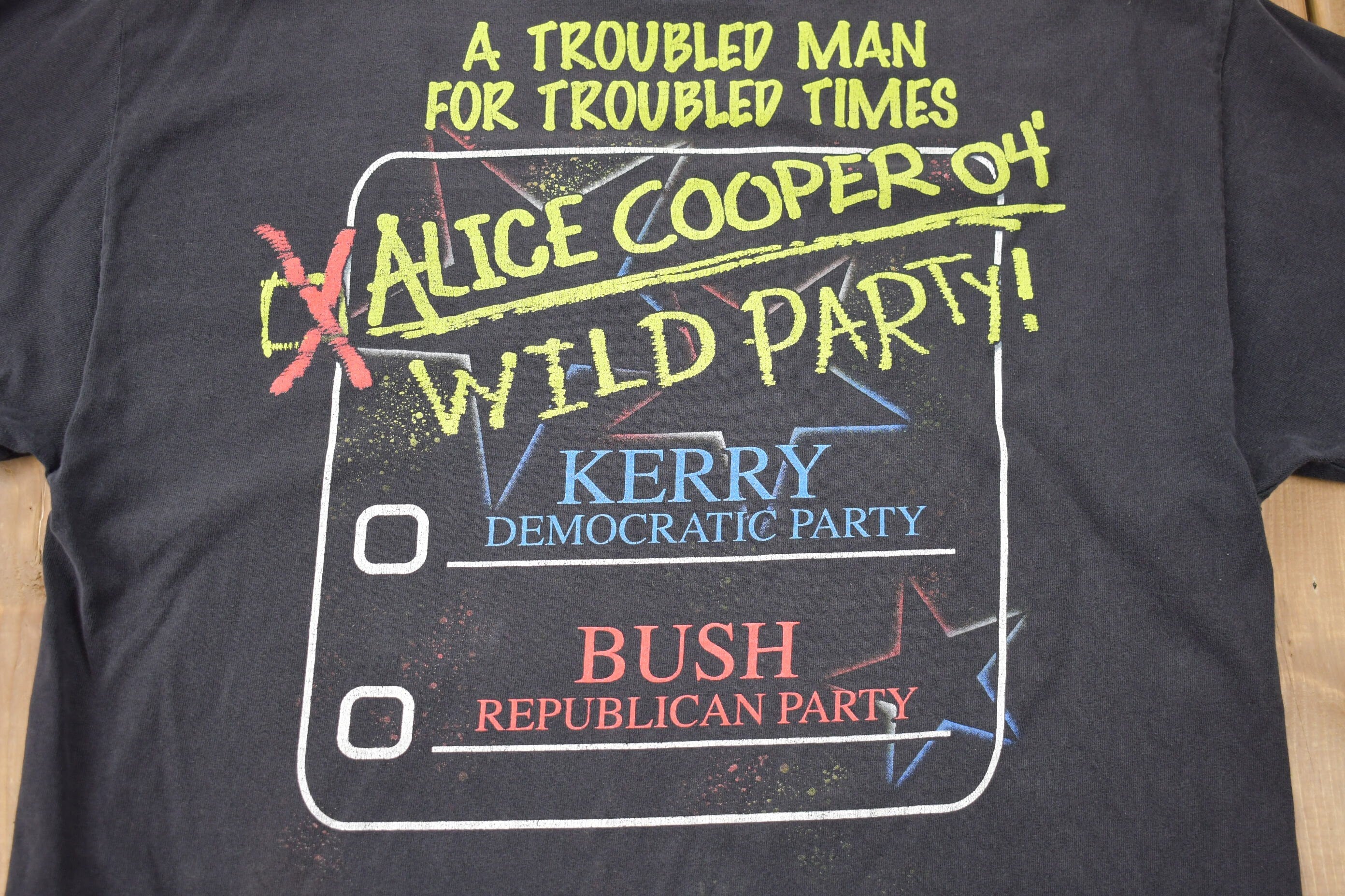 Vintage 2004 Alice Cooper Elected Graphic T-shirt