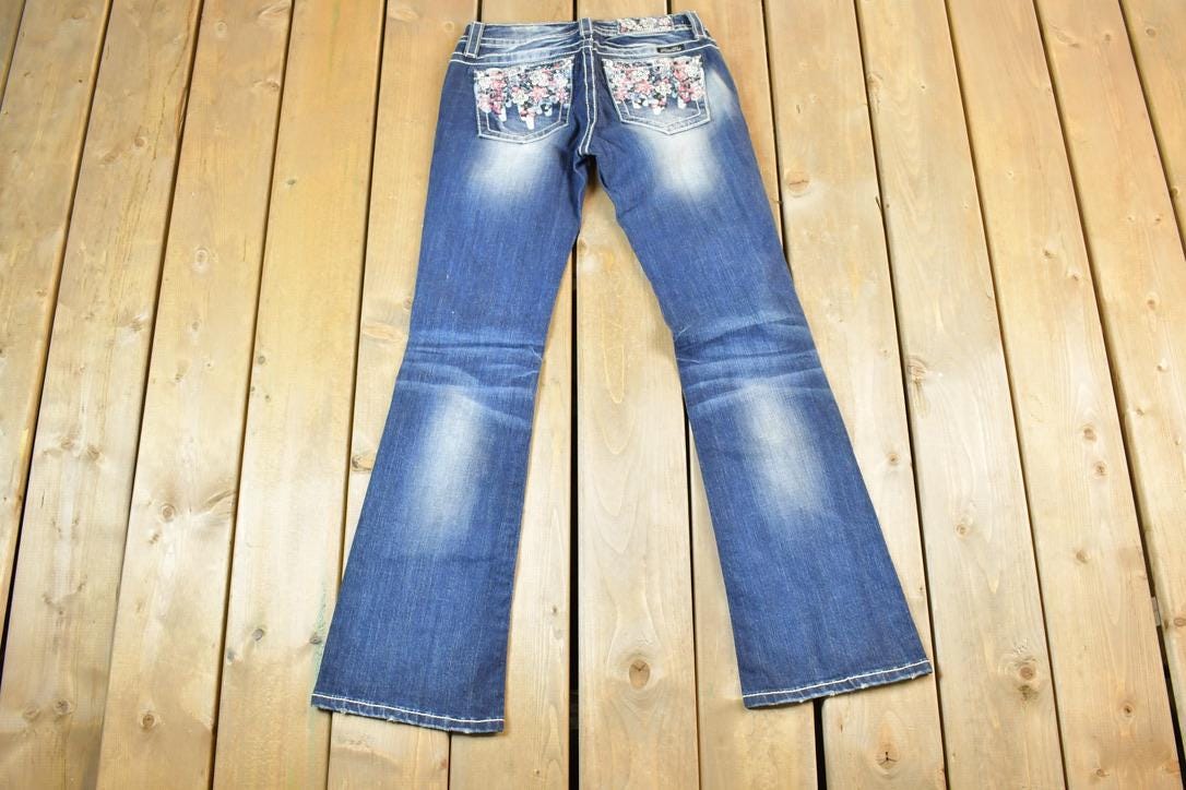 Vintage Y2K Miss Me Bedazzled Low Rise Jeans Size 26x31