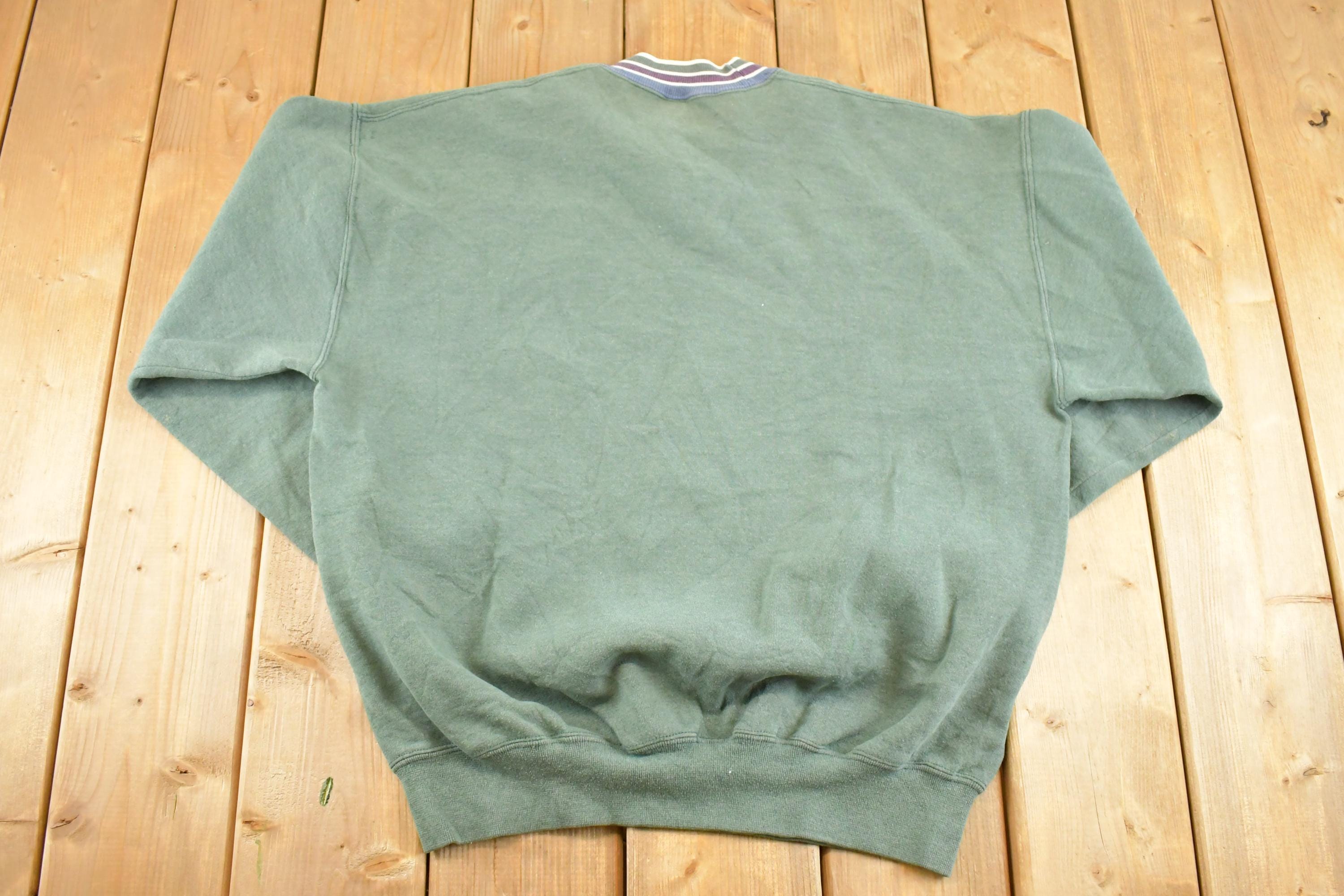 Vintage 1990s Katmal Lodge Souvenir Fishing Crewneck Sweatshirt Mens L / 90s Crewneck / Travel Vacation Sweater