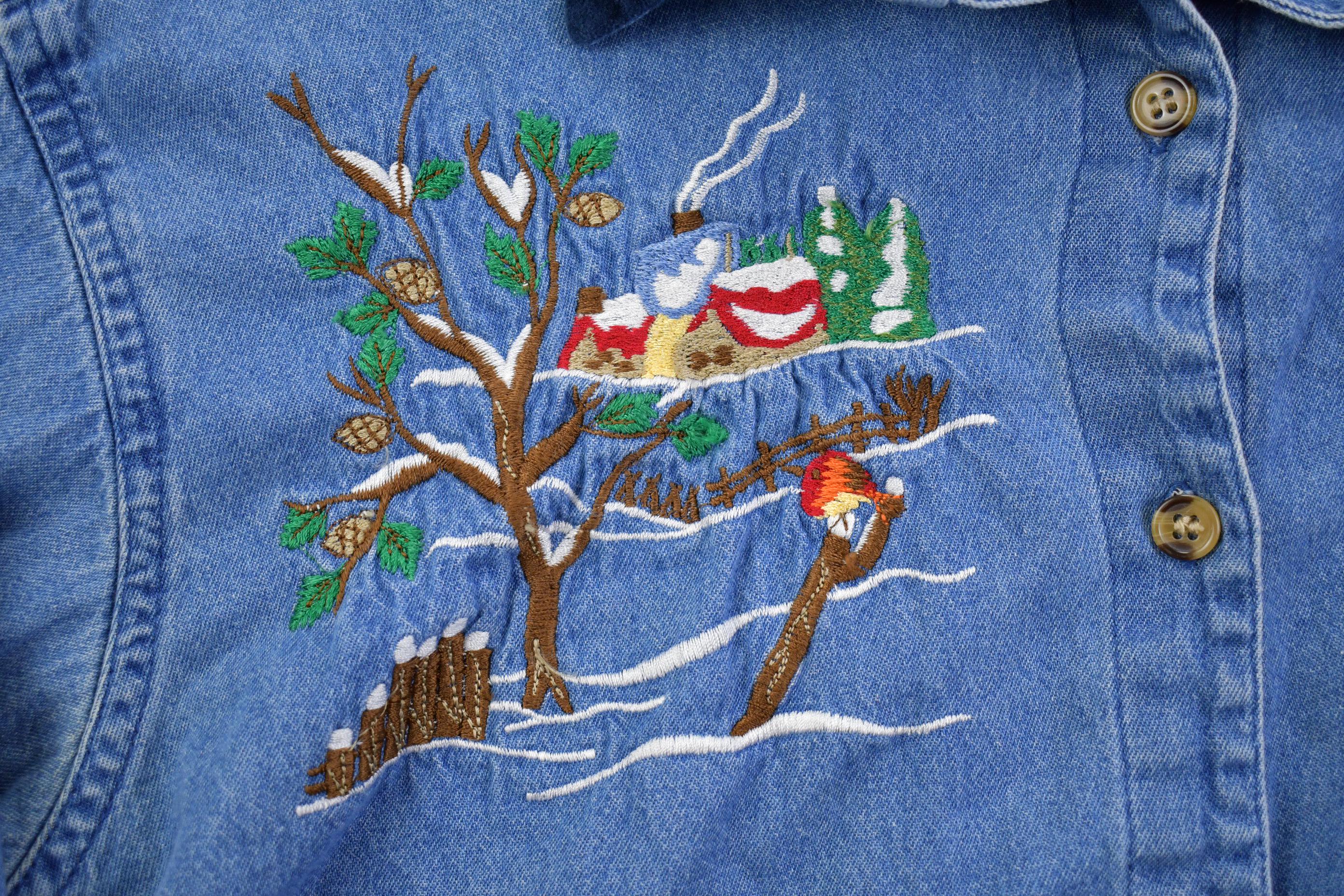 Vintage 1990s Snowman Winter Embroidered Denim Button Up Shirt