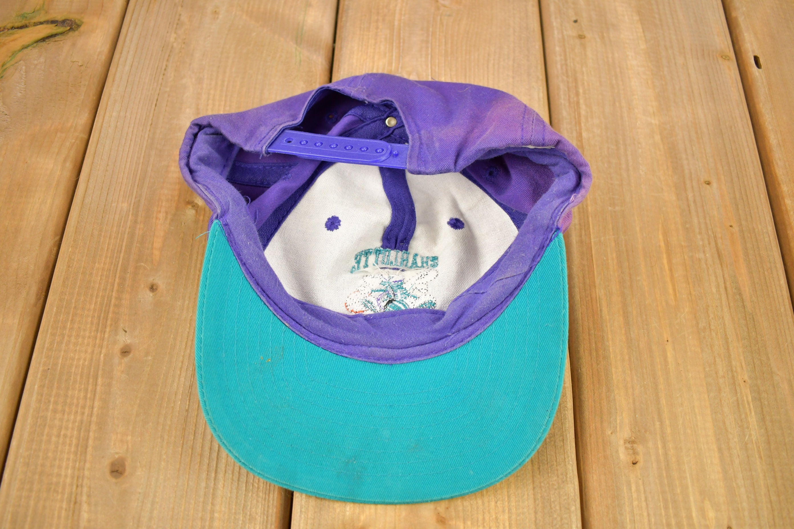 Vintage 1990s Charlotte Hornets NBA Snap Back Hat