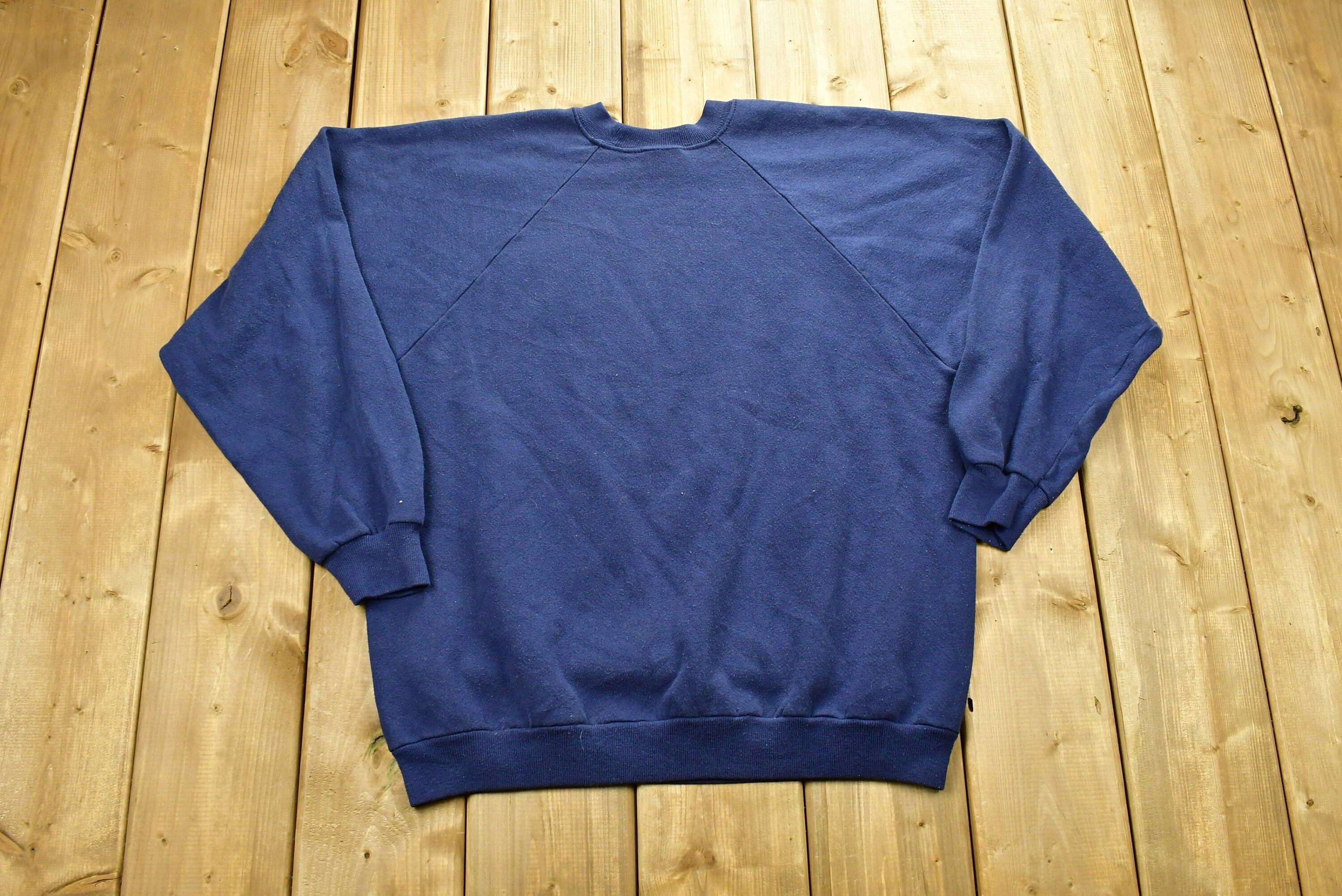 Vintage 1995 Tweety Bird Embroidered Crewneck