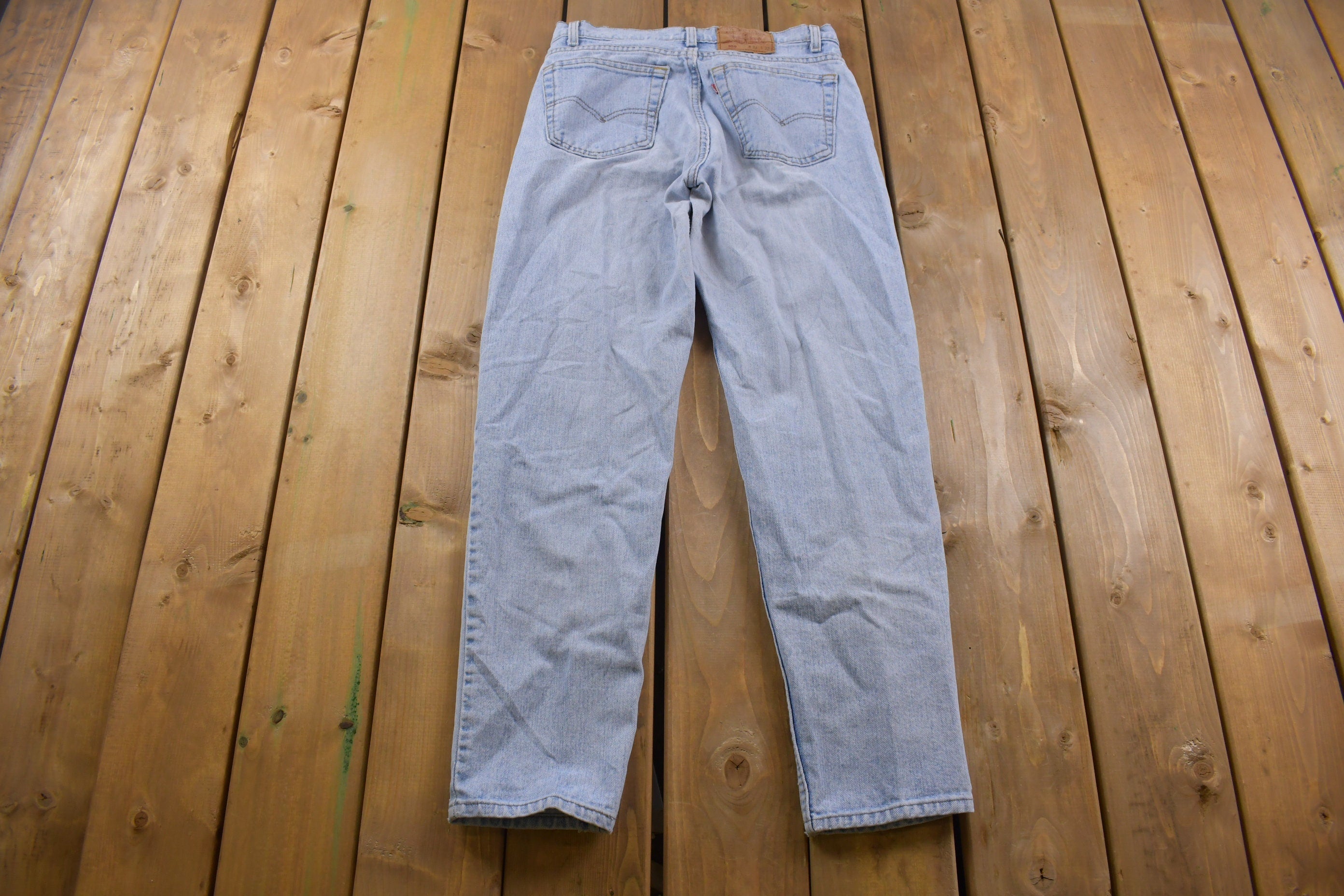 Vintage 1990s Levi's 550 Red Tab Jeans Size 32 x 31