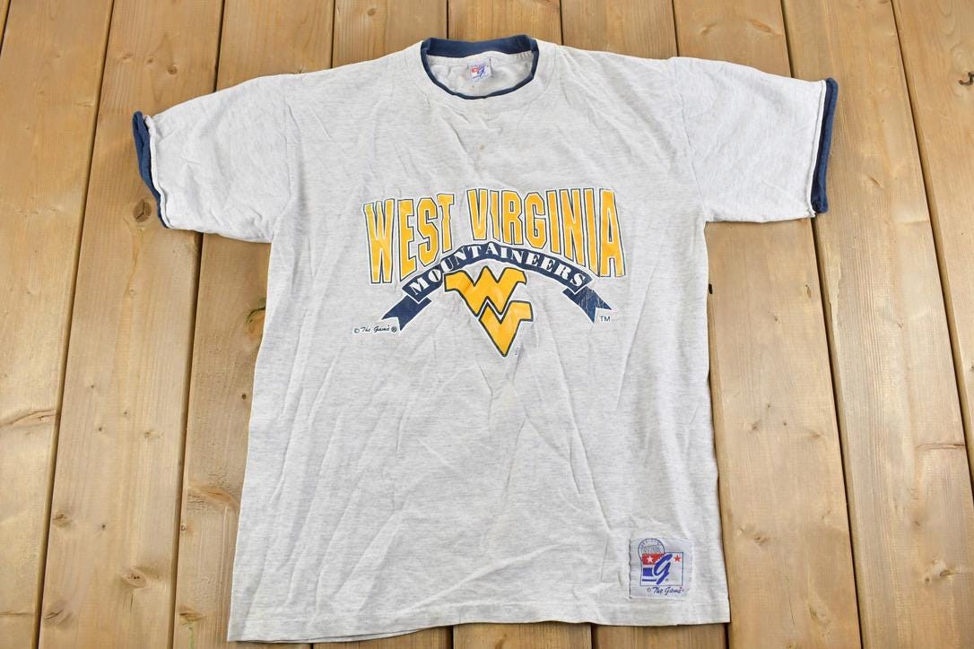 Vintage 1990s The Game West Virginia Mountaineers University Collegiate T-Shirt