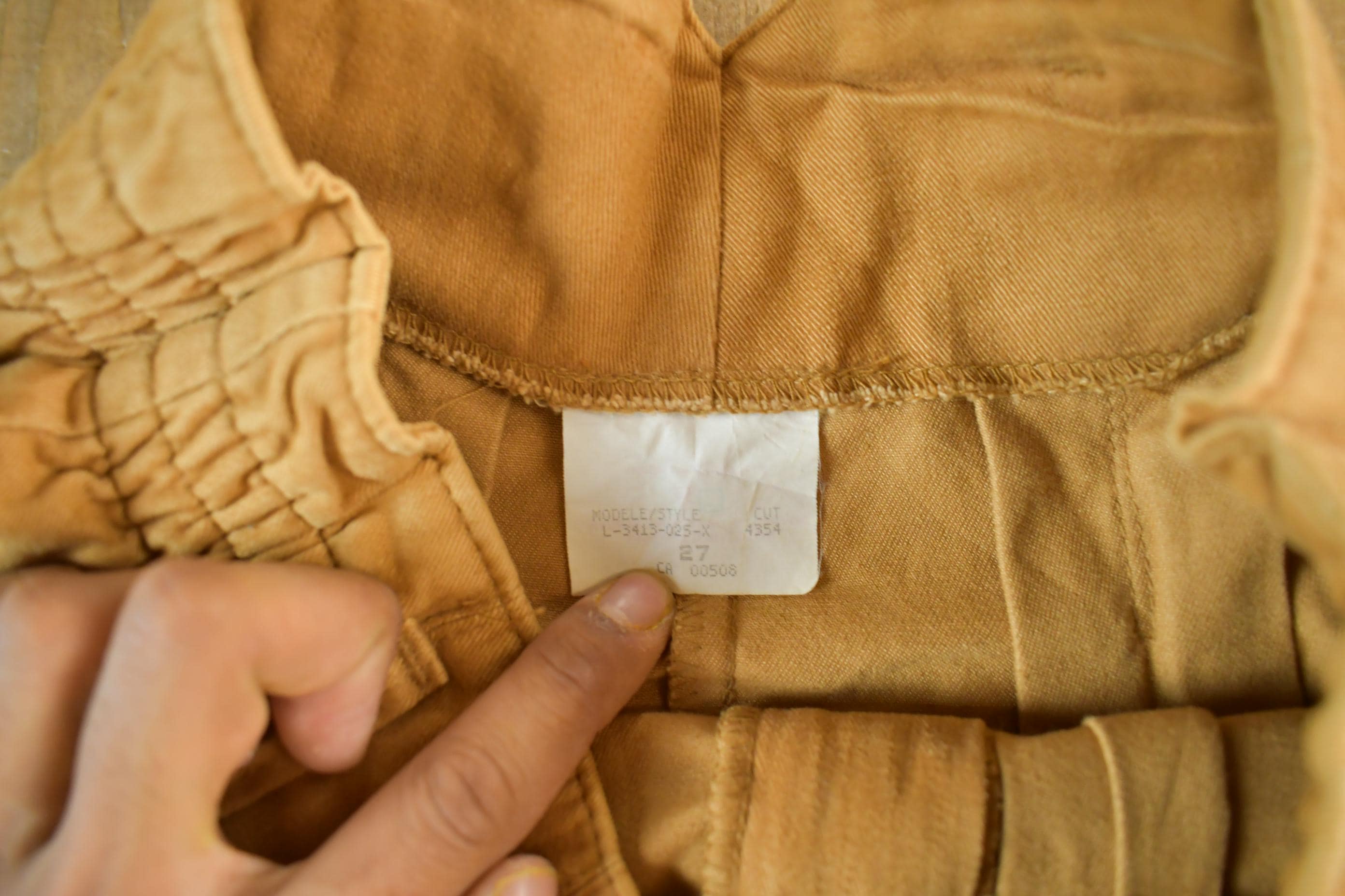 Vintage 1980's Sliver High Waisted Pleated Skirt 27