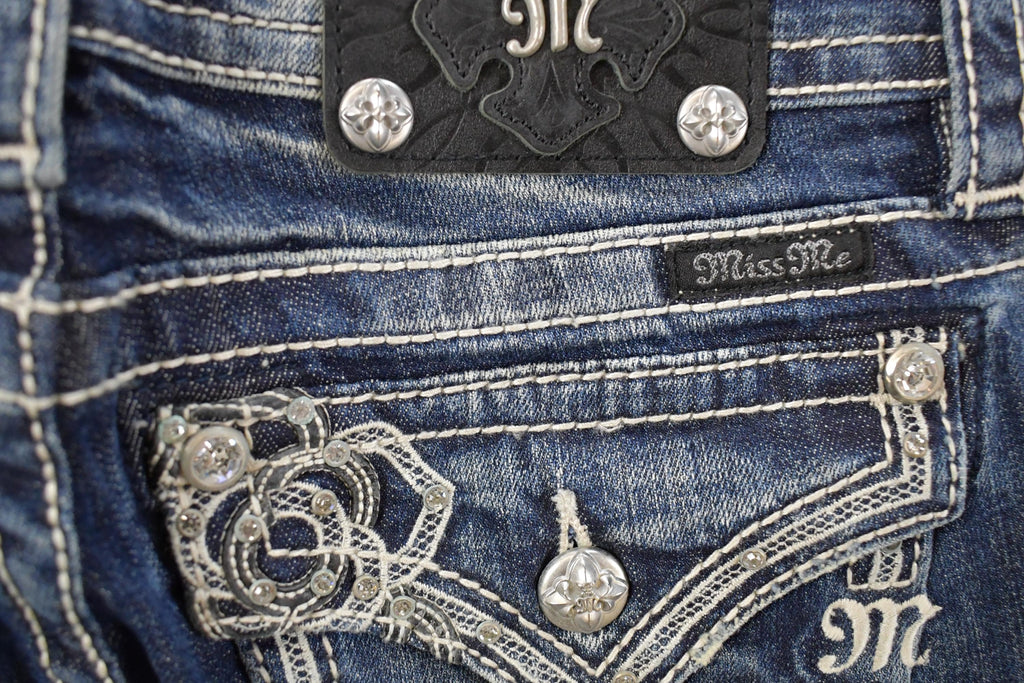 Vintage Deadstock Y2K Miss Me Bedazzled Low Rise Jeans Women's Size 26x31