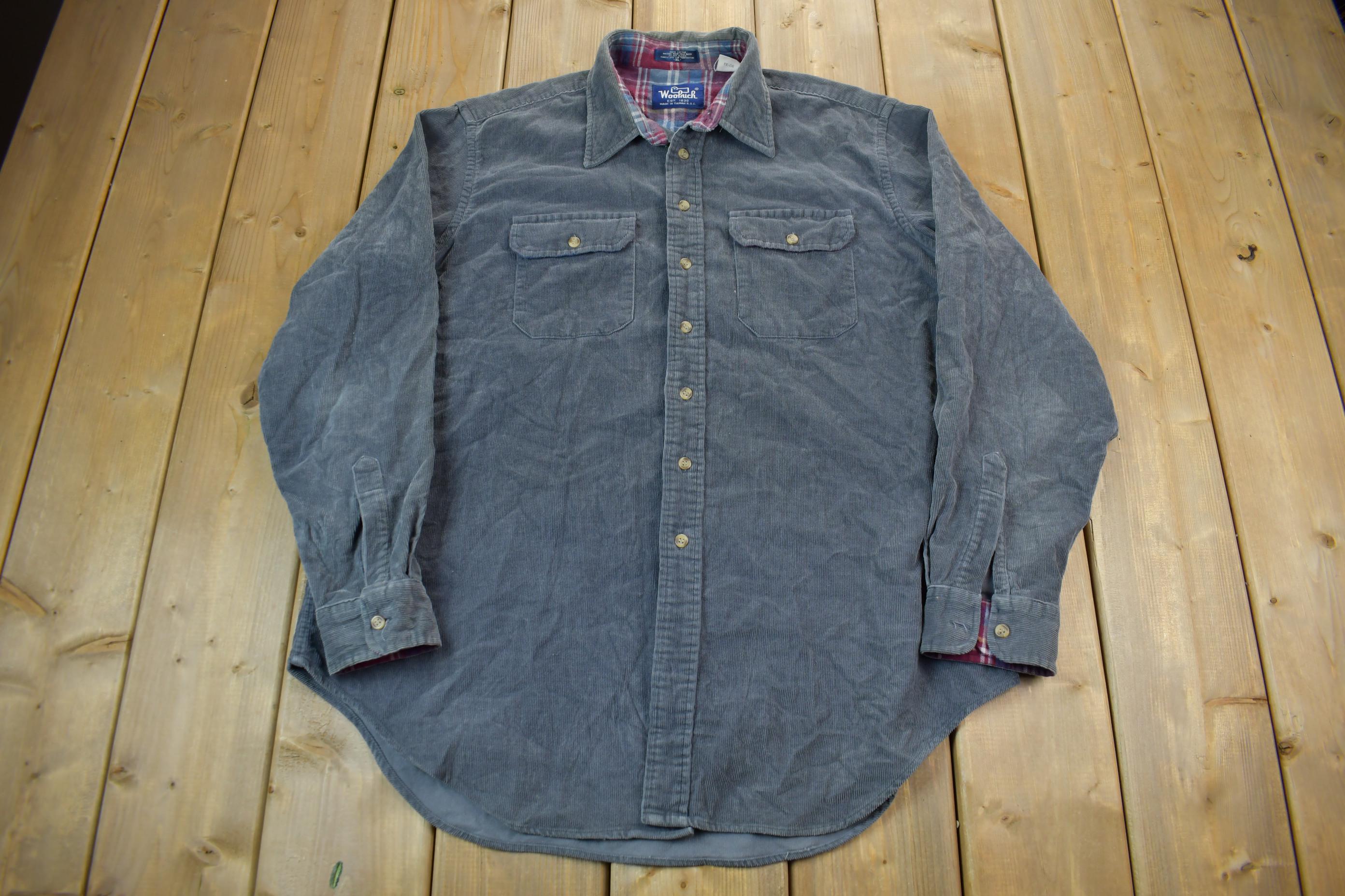 Vintage 1990s Woolrich Dark Blue Plaid Button Up Flannel Shirt