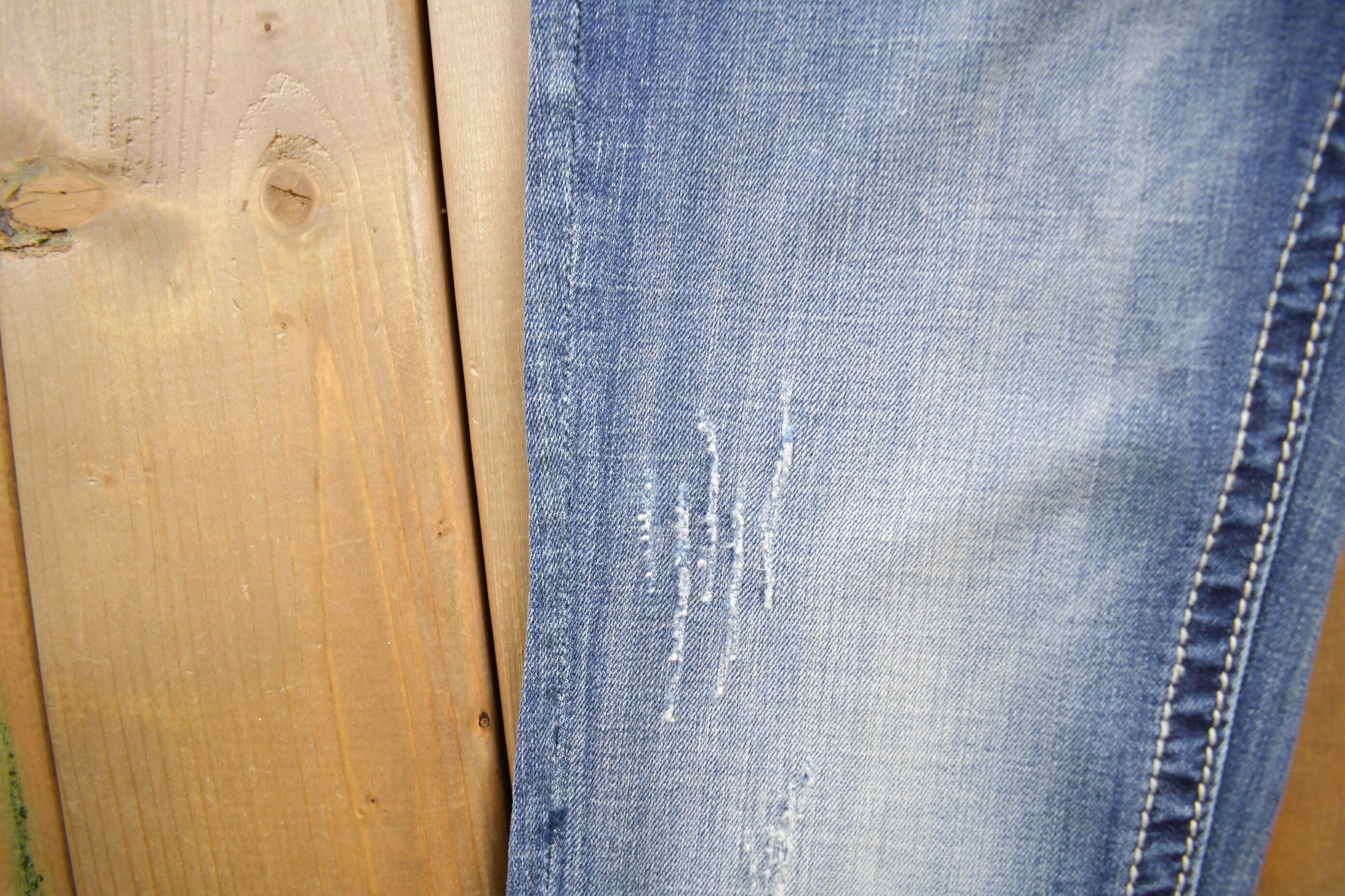 Vintage Y2K Miss Me Bedazzled Low Rise Jeans Size 26x34