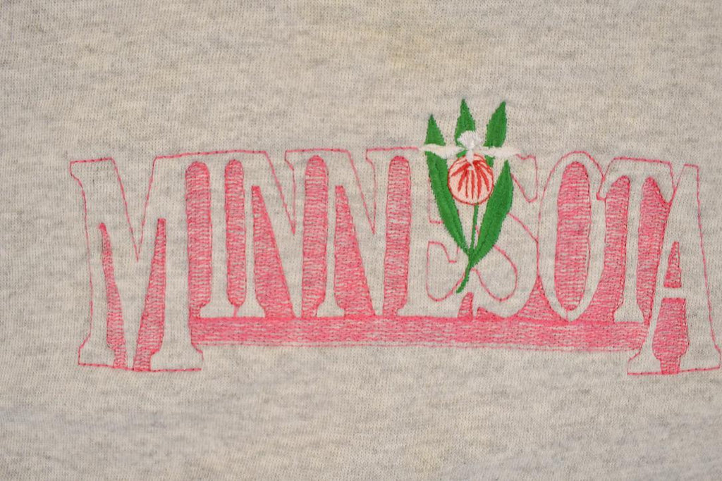 Vintage 1990s Minnesota Double Collar Embroidered Crewneck Sweatshirt Women's L