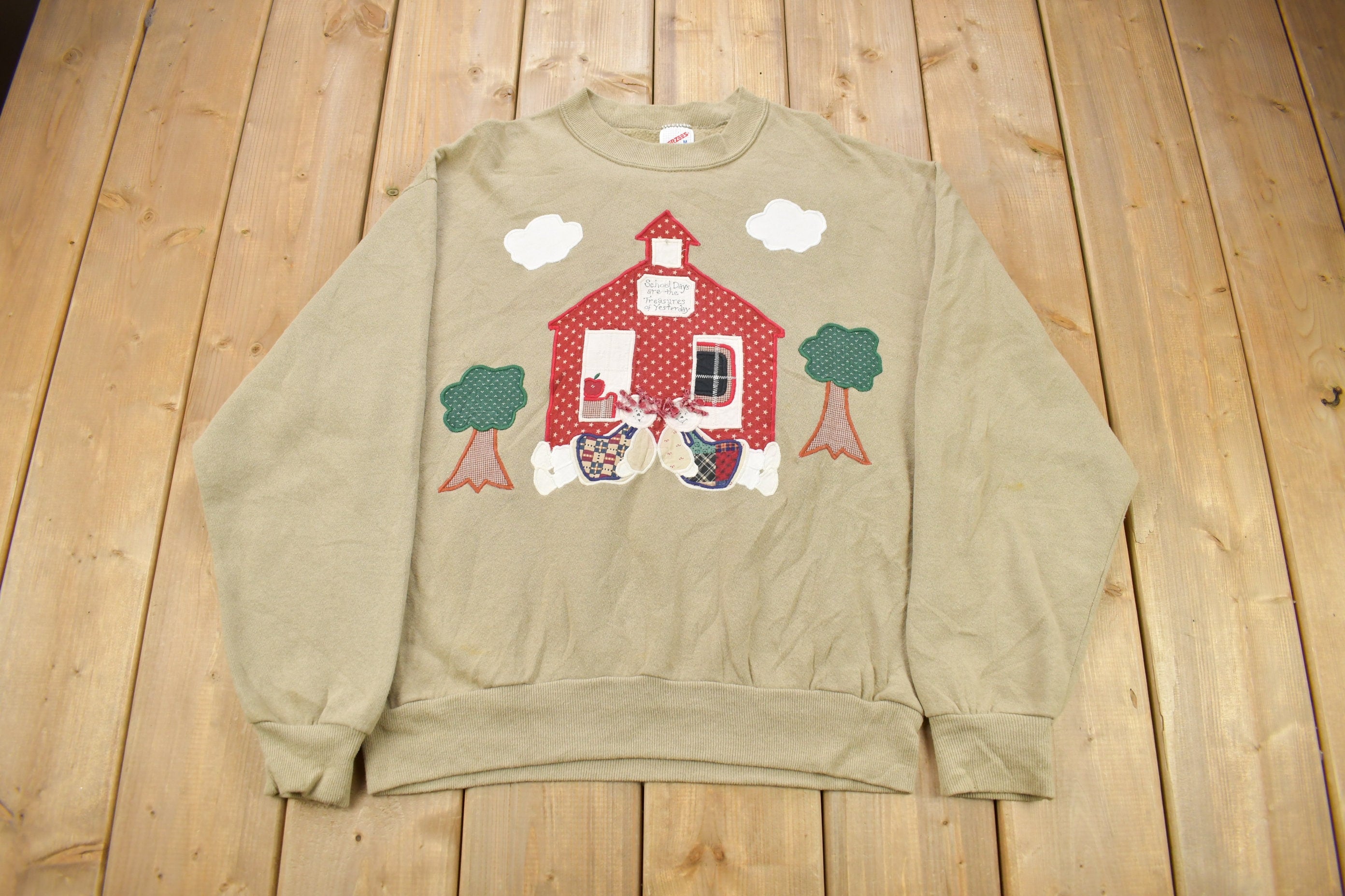 Vintage 1990s Cute Farmhouse Embroidered Crewneck Sweater