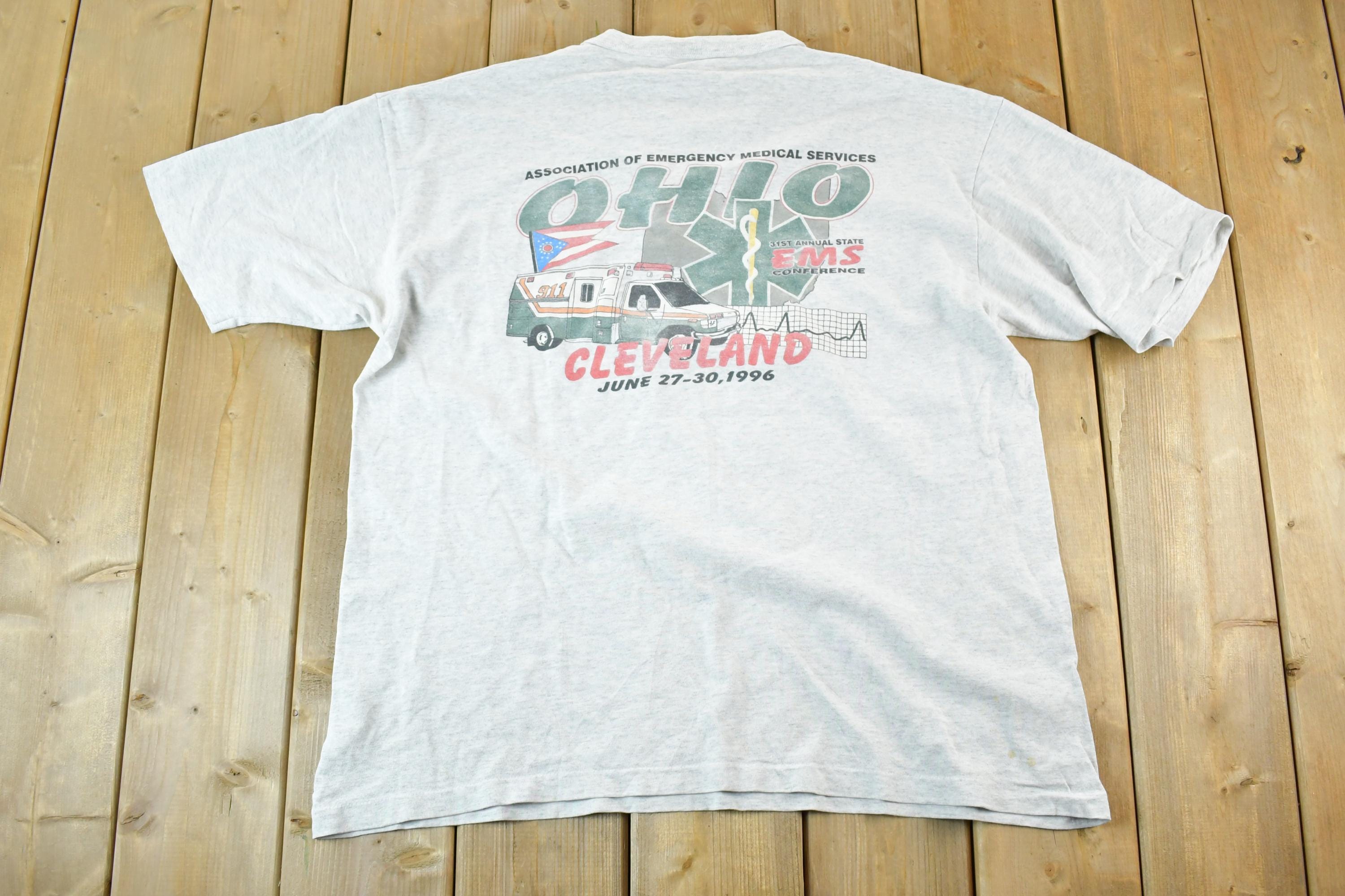 Vintage 1990s Cleveland Ohio EMS Souvenir Quarter Button T-Shirt Mens L