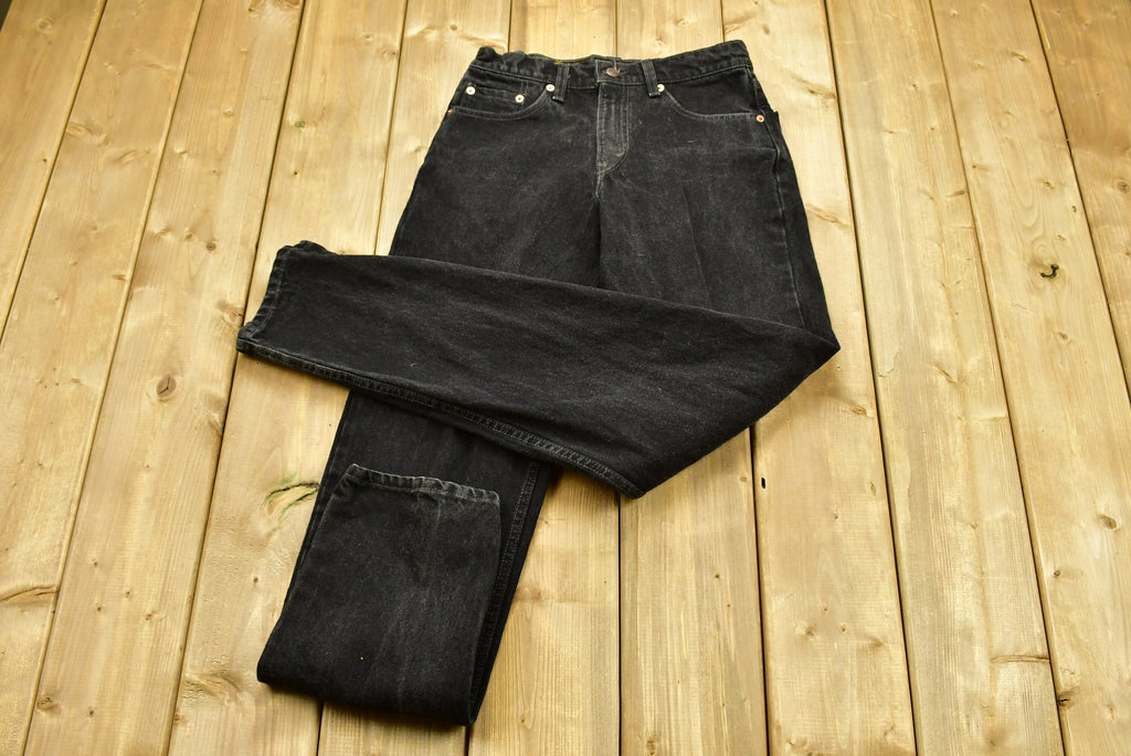 Vintage 1990s Levi's 550 Red Tab Jeans Size 29 x 34