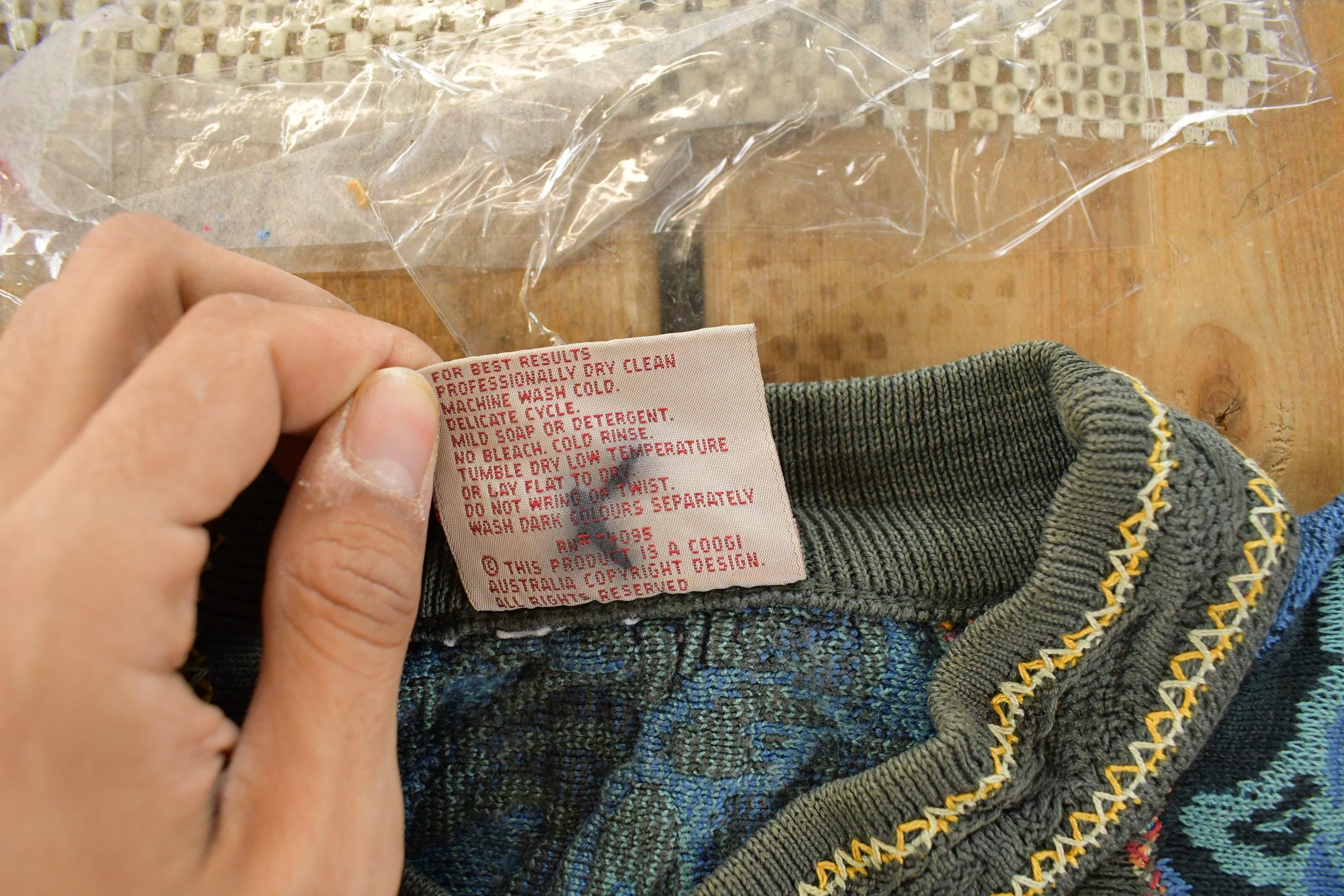 Vintage 1990s Coogi Cuggi 3D Knit Abstract Crewneck Sweater Men's Short Medium