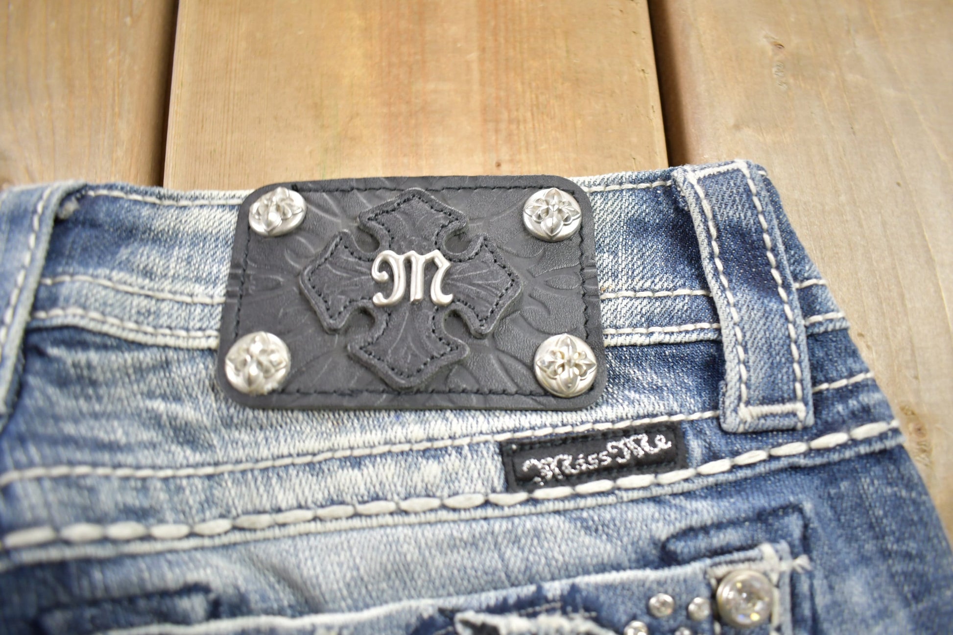 Vintage Y2K Miss Me Bedazzled Low Rise Jeans Size 26x32