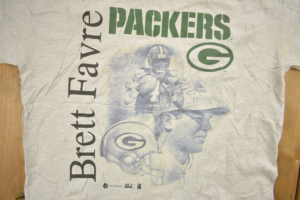 Vintage 1996 Brett Favre Green Bay Packers NFL Graphic T-Shirt
