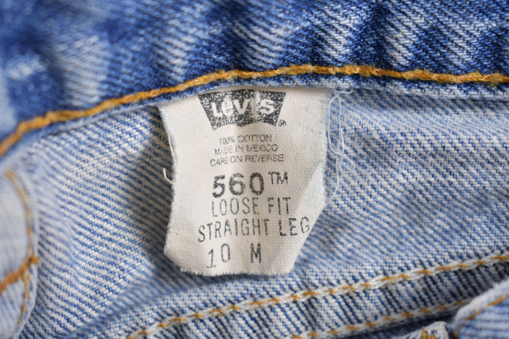 Vintage 1990s Levi's 560 Red Tab Jeans Size 30 x 32