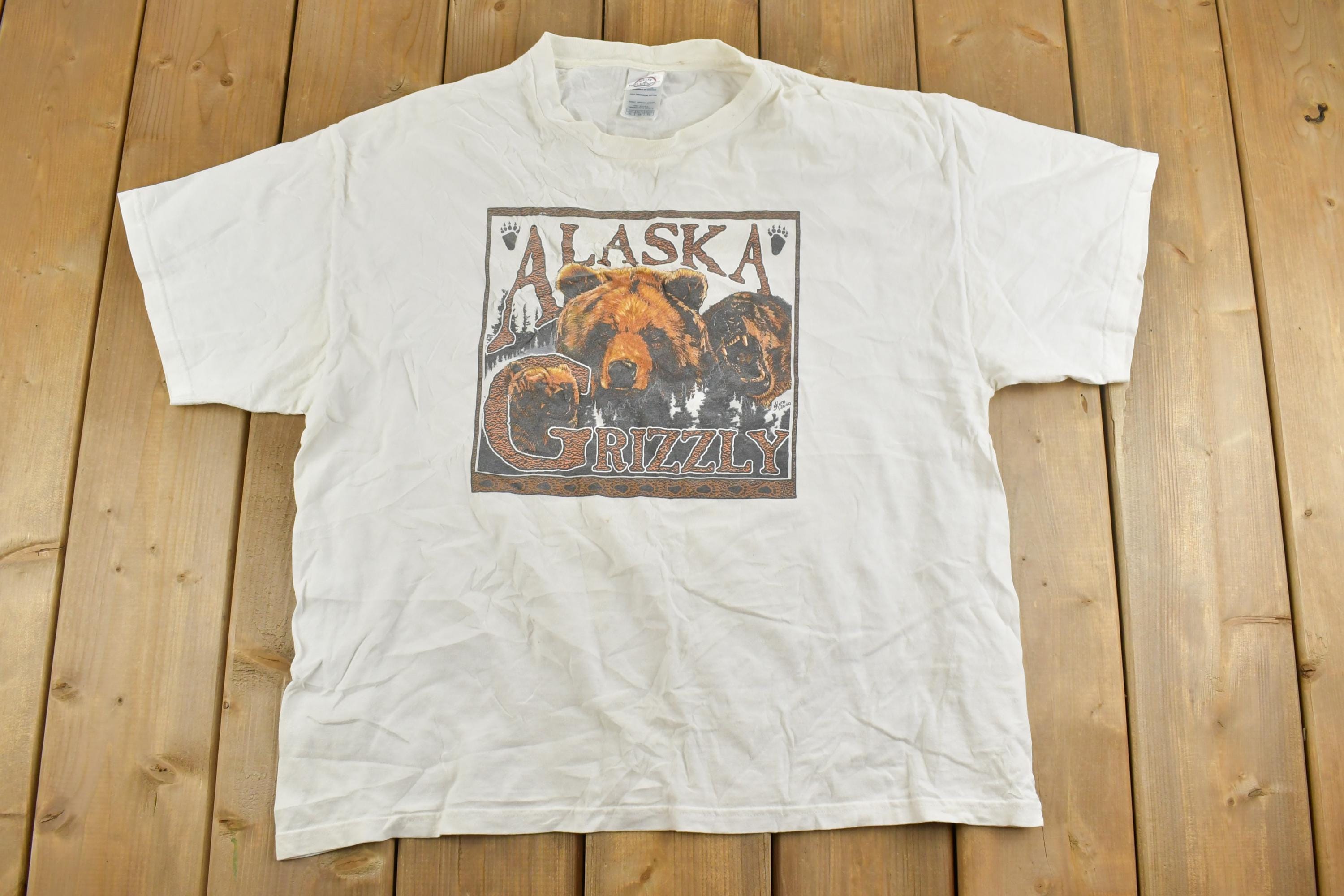 Vintage 1990s Alaska Grizzly Bear Souvenir T-Shirt