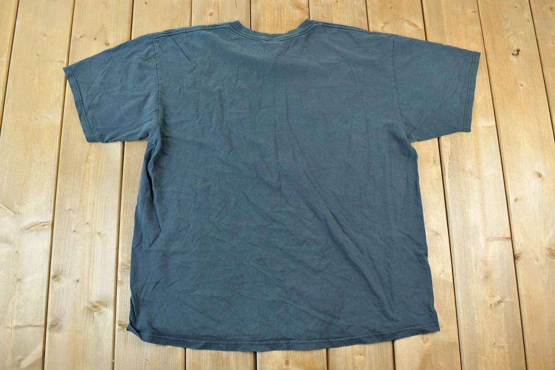 Vintage 1990s Black Panther Outdoors T-Shirt