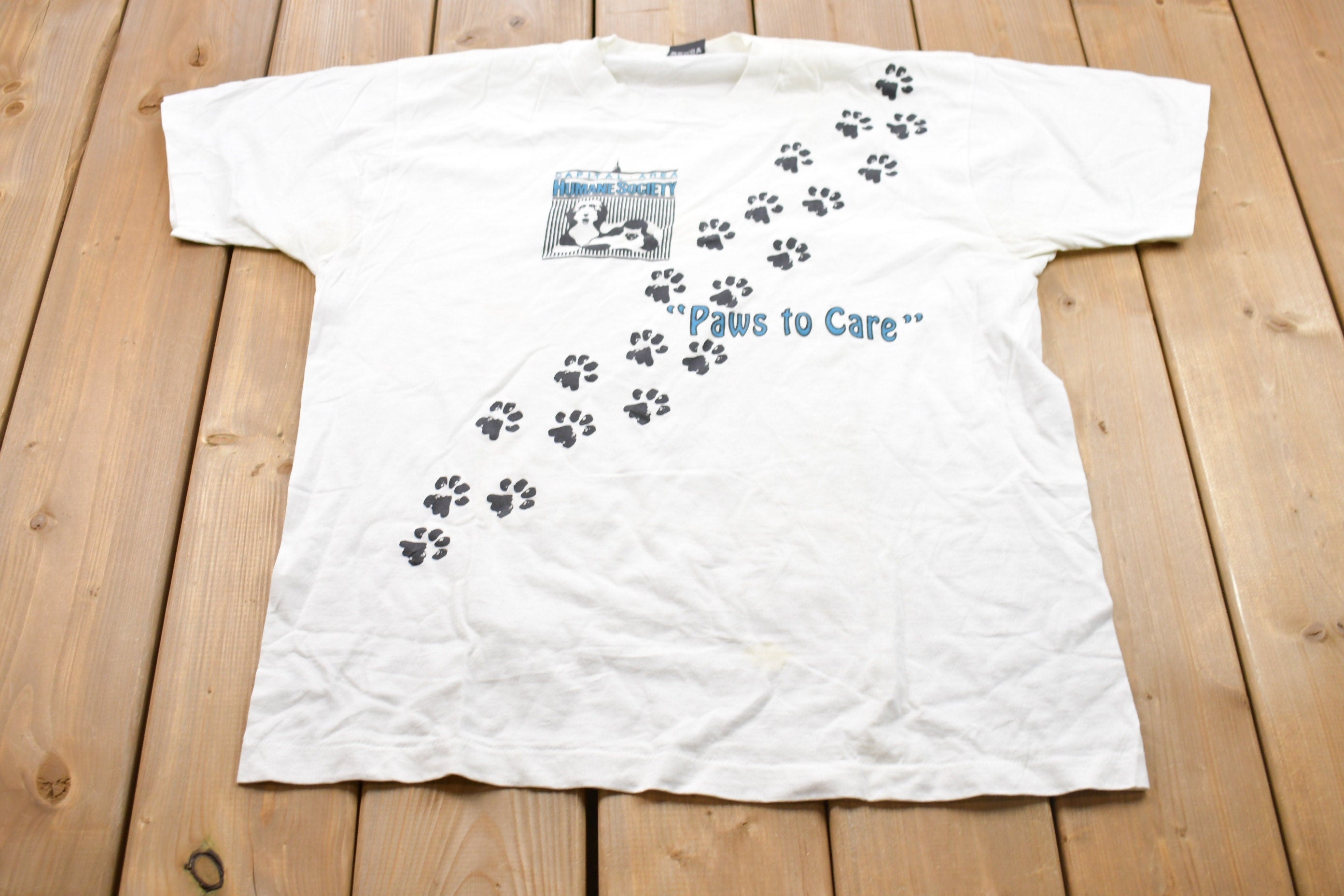 Vintage 1990s Paws To Care Humane Society Graphic T-Shirt