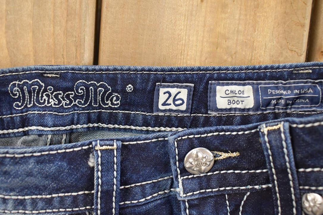 Vintage Deadstock Y2K Miss Me Bedazzled Low Rise Jeans Women's Size 26x31