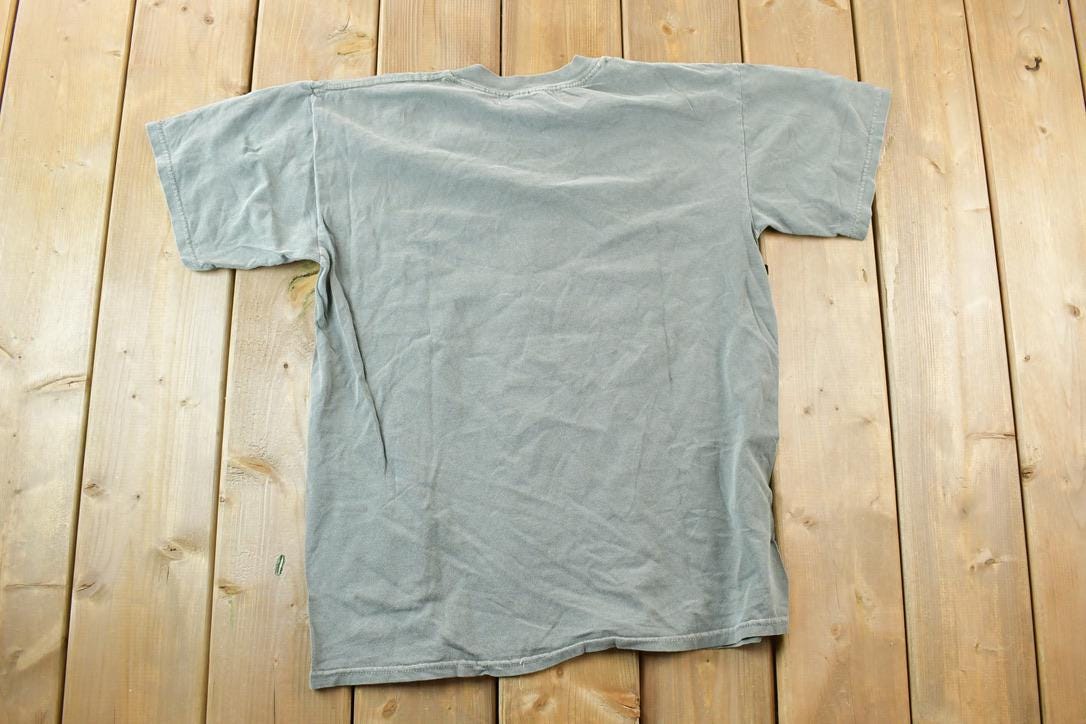 Vintage 1990s Alaska Moose Embroidered Souvenir T-Shirt