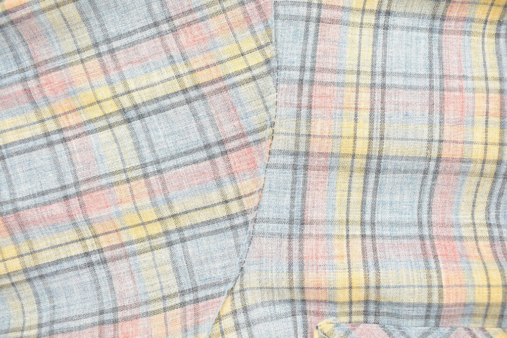 Vintage 1990s Levi's Plaid Flannel Button Up Shirt