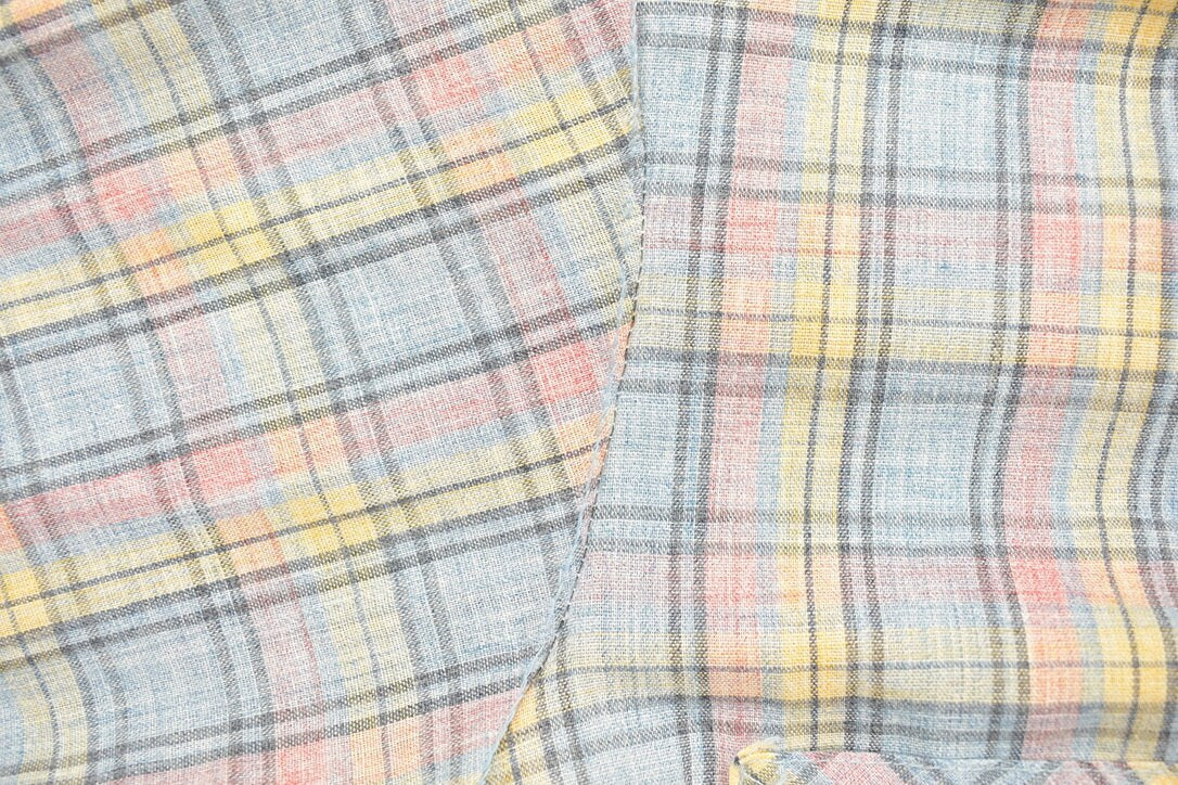 Vintage 1990s Levi's Plaid Flannel Button Up Shirt
