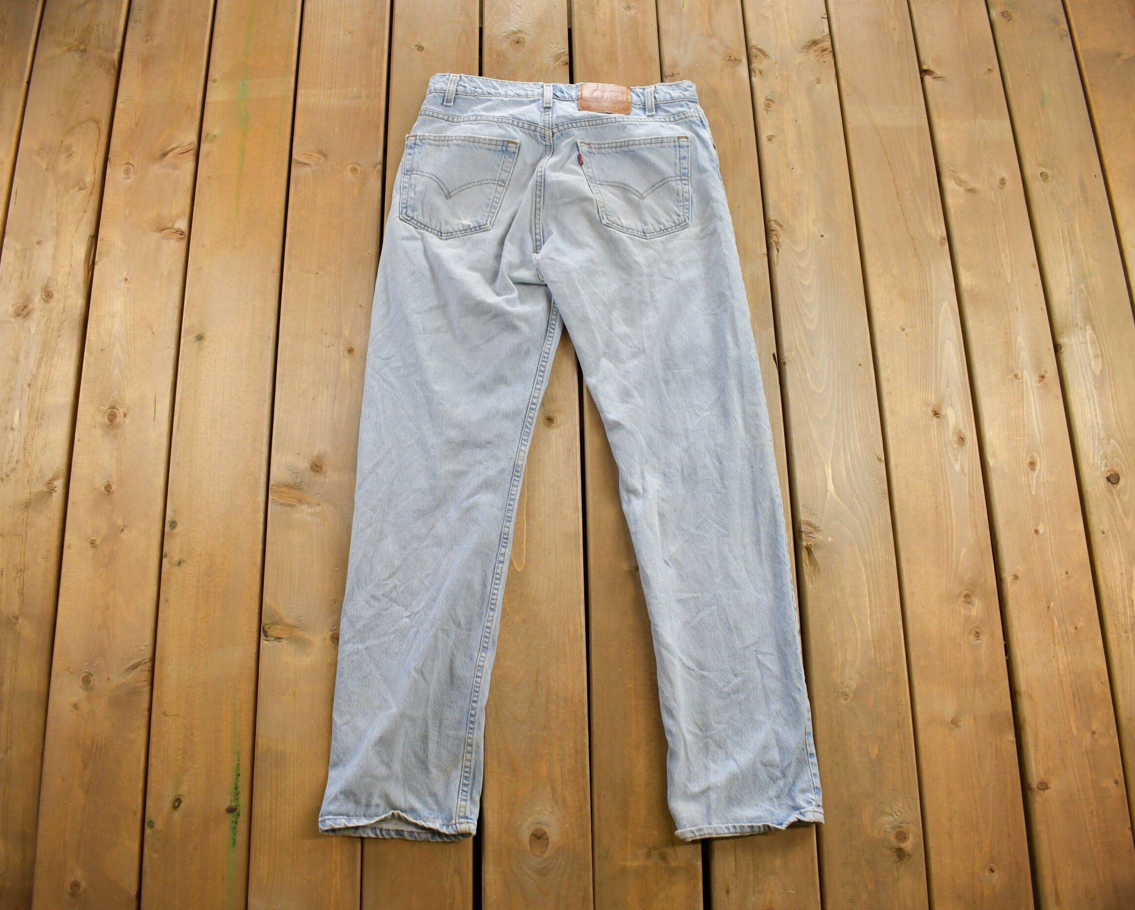 Vintage 1990s Levi's Light Wash 505 Jeans Size 34 x 32