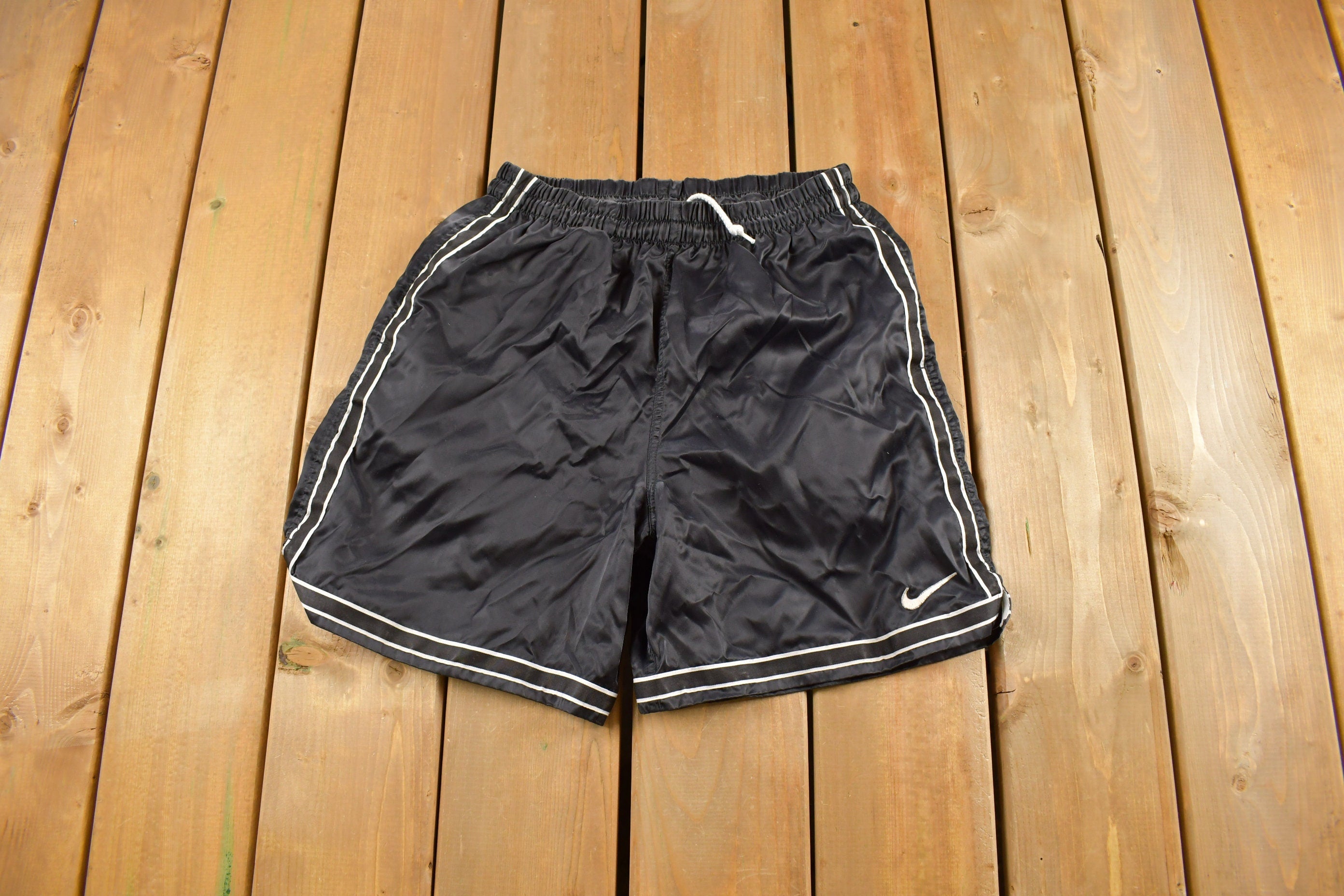 Vintage 1990s Nike Mini Swoosh Women's Gym Shorts Size S 4-6