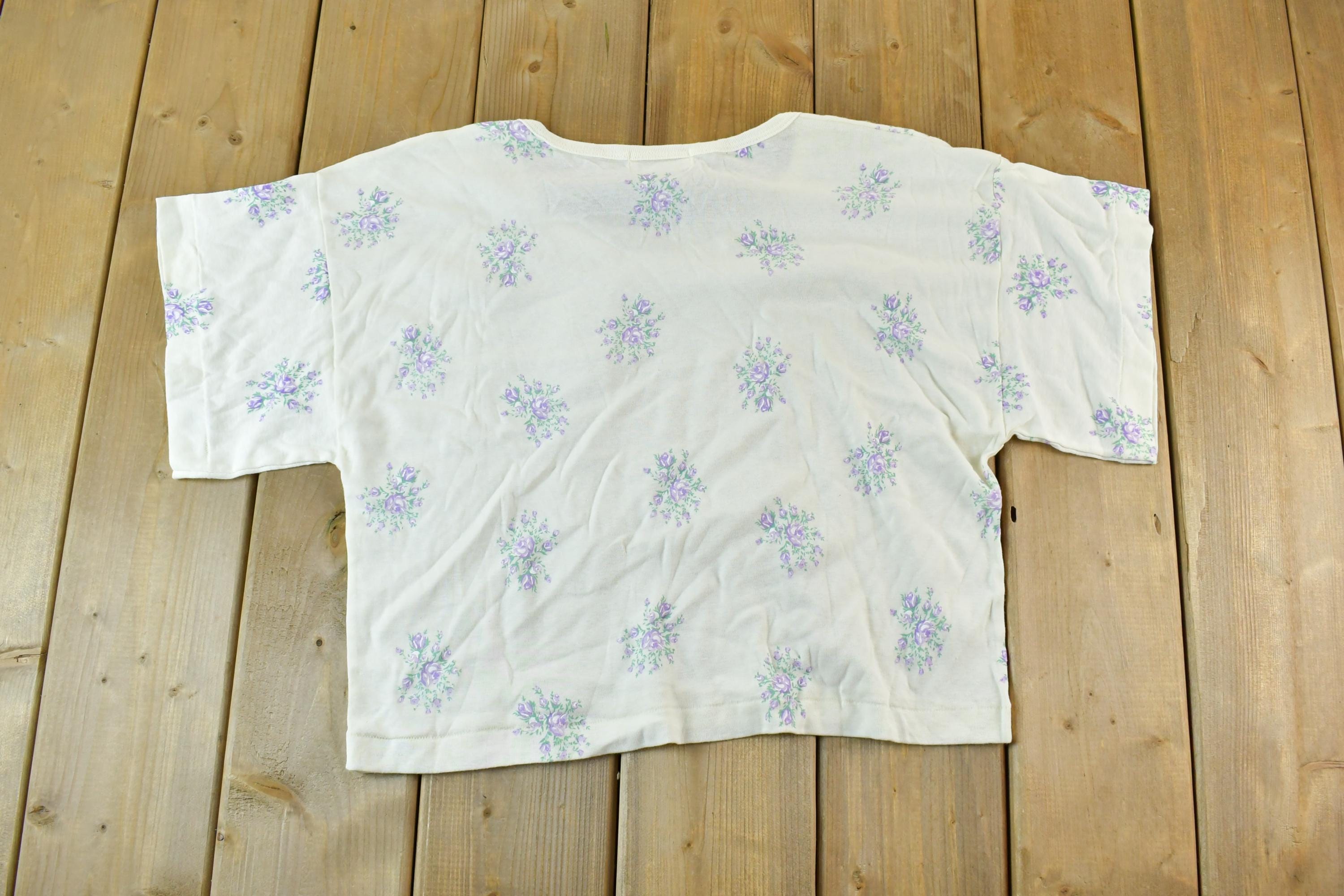 Vintage 1990s Floral Lace Collar Single Stitch T-Shirt