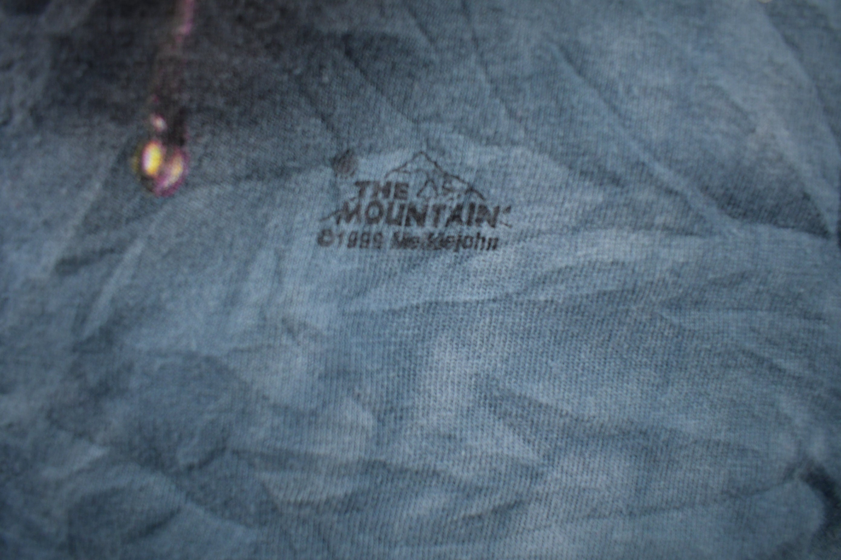 Vintage 1999 Angry Wolf Graphic Tie Dye The Mountains T-Shirt