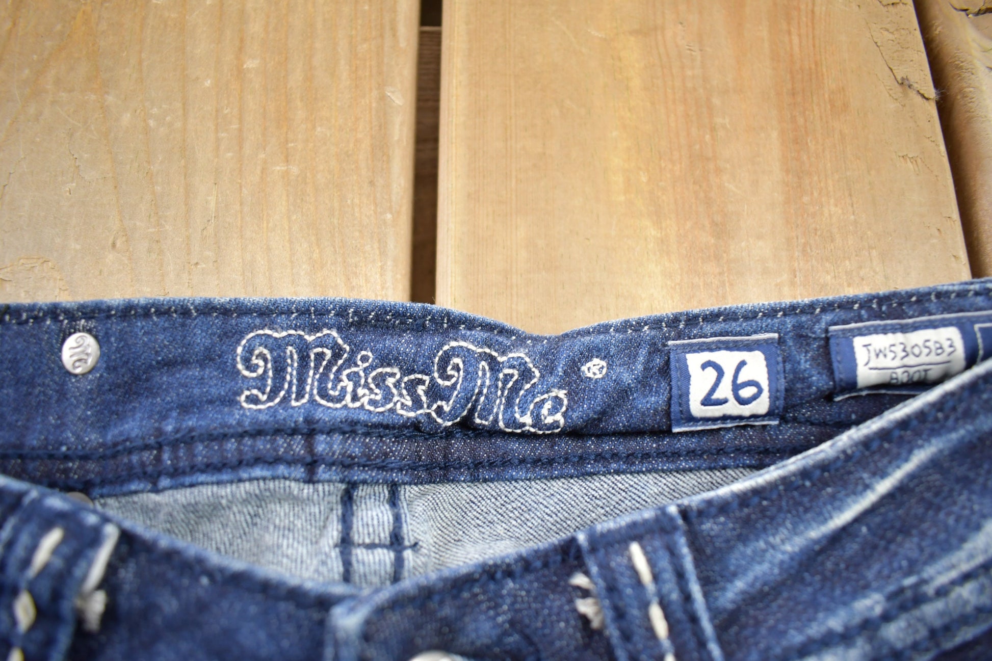 Vintage Y2K Miss Me Bedazzled Low Rise Jeans Size 26x33