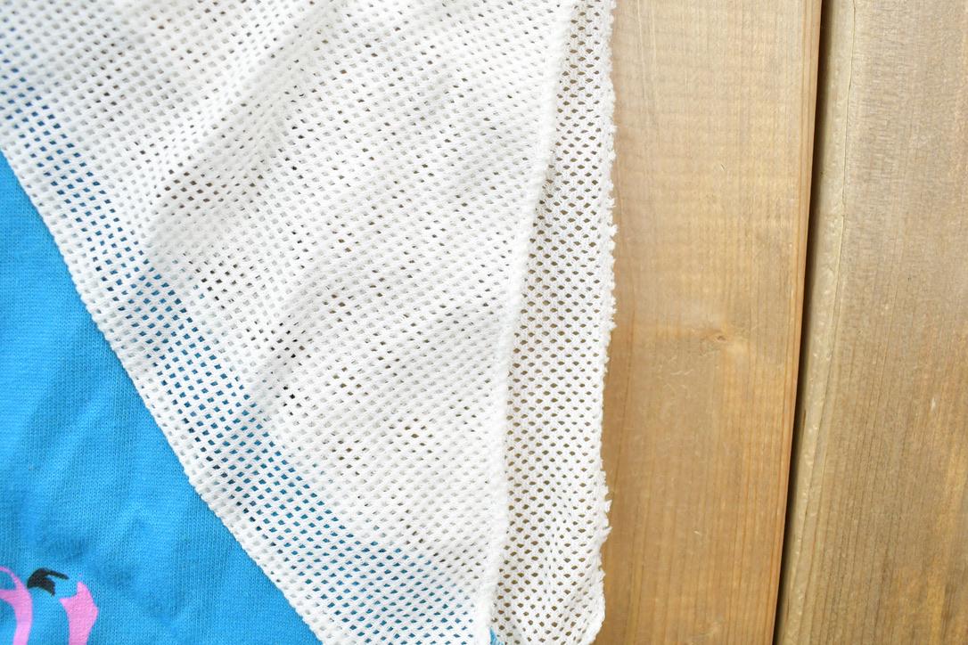 Vintage 1980s Wasaga Beach Mesh Sleeve Souvenir Tank Top / Streetwear / Made In Canada / Vacation Tee / Travel T Shirt