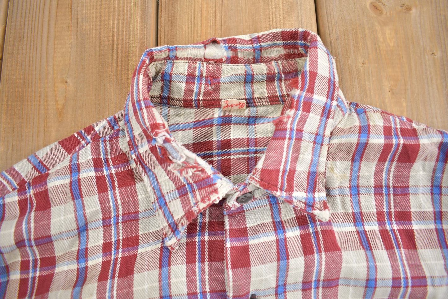 Vintage 1970s Buckeye Plaid Flannel Button Up Shirt / 1970s Button Up / True Vintage / Distressed