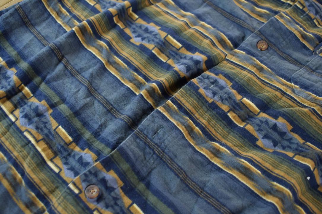 Vintage 2000s Western Pattern Button Down Flannel Shirt