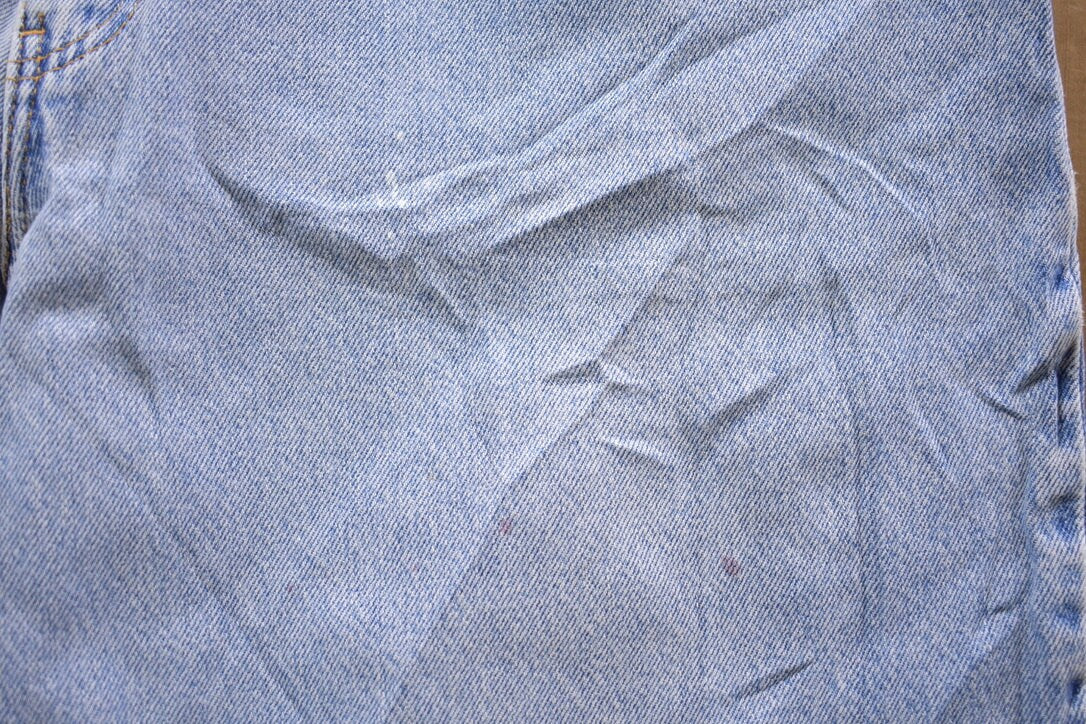 Vintage 1990s Levi 560 Red Tab Jeans Size 36 x 34.5