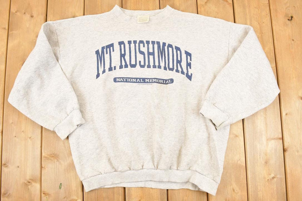 Vintage 1990s Mt Rushmore National Memorial Graphic Print Crewneck Sweatshirt Men's L