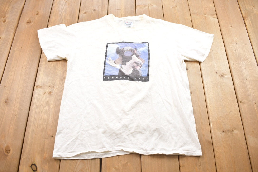 Vintage 1997 Oshkosh 1997 Dog Pilot Graphic T-Shirt