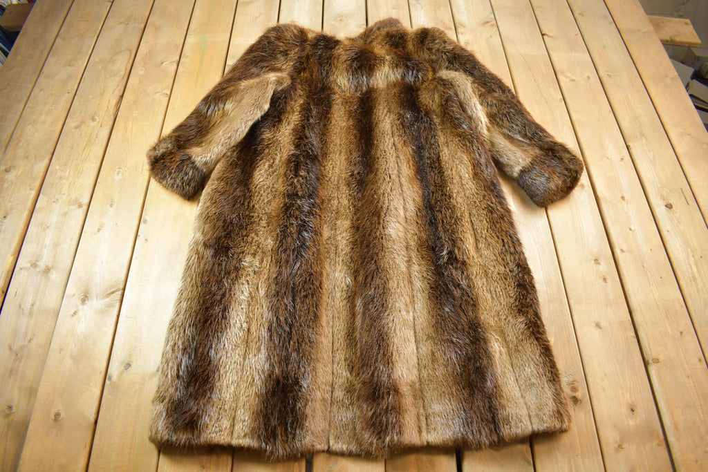 Vintage 1970s Eaton Full Length Brown Raccoon Fur Coat Adult L