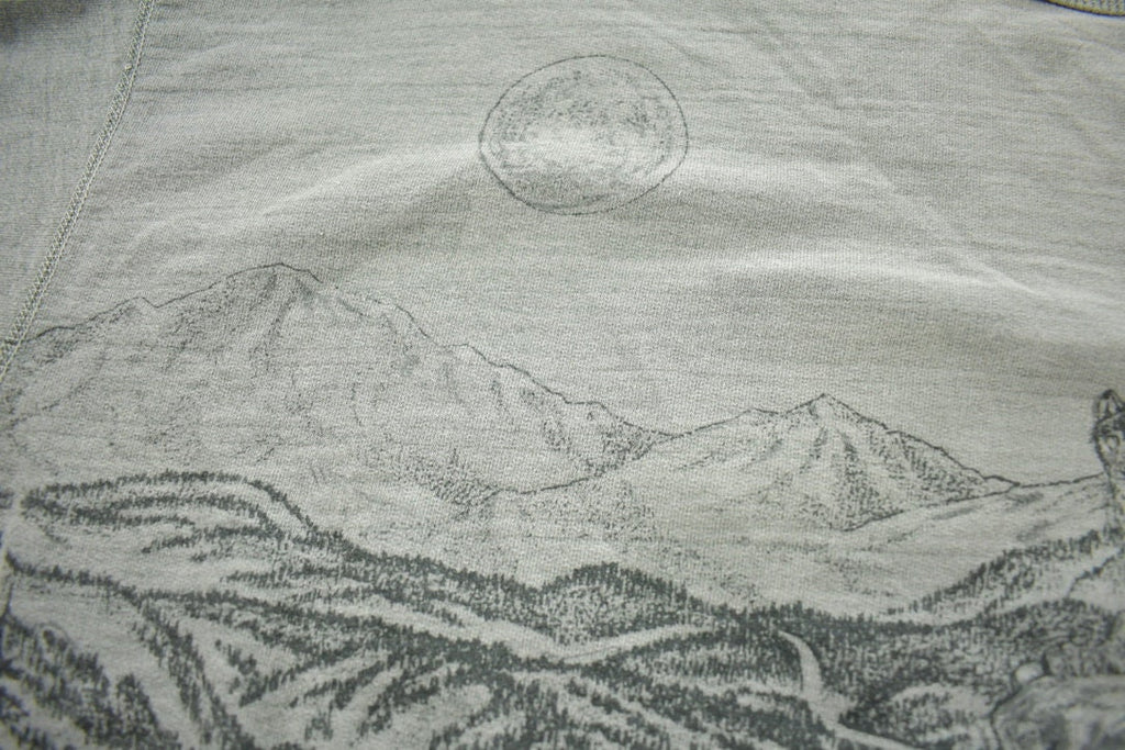 Vintage 1990s Embroidered Wolf All Over Print Crewneck Sweatshirt