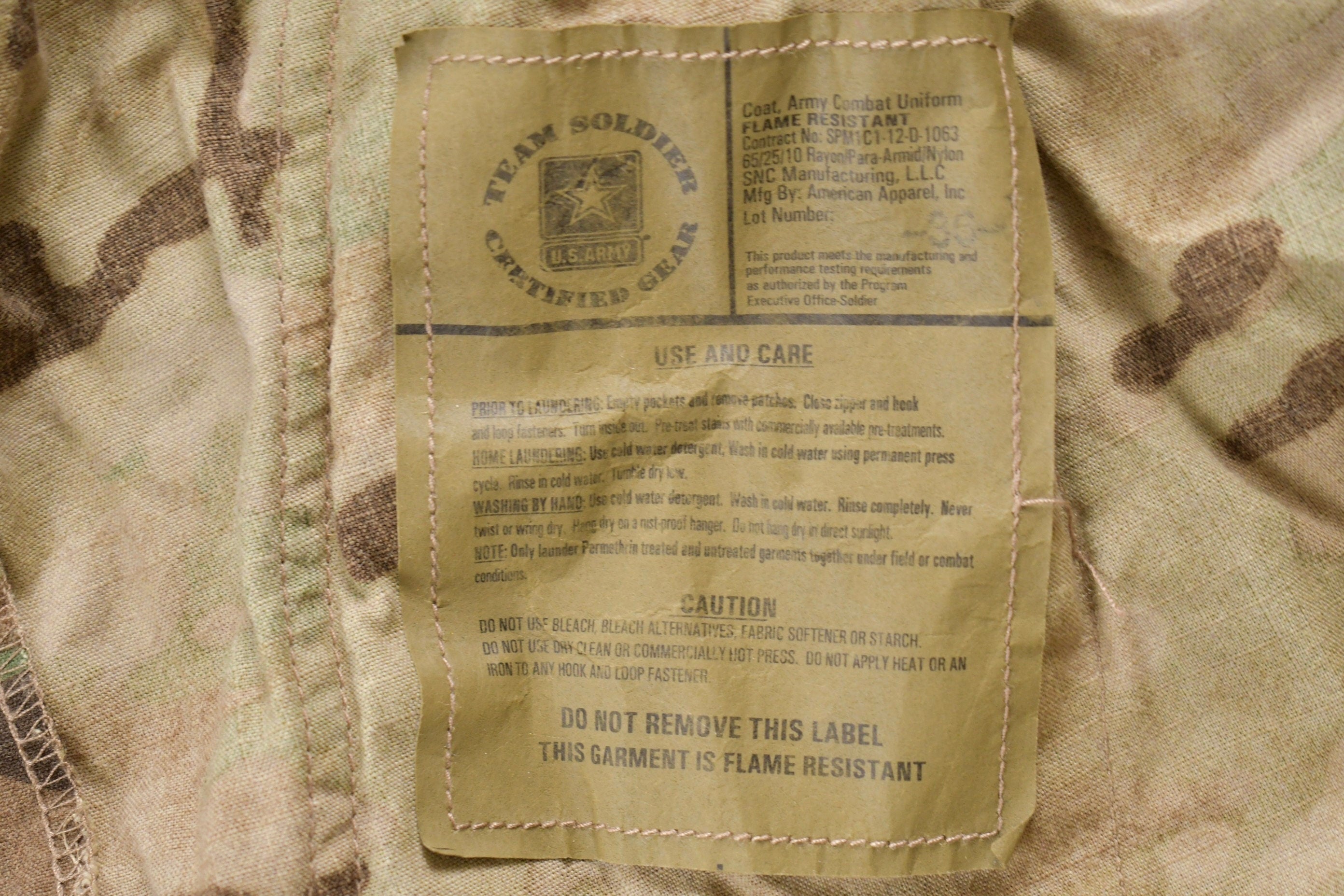 Vintage 2001 Military Desert MultiCamo Insect Repellent Field Jacket