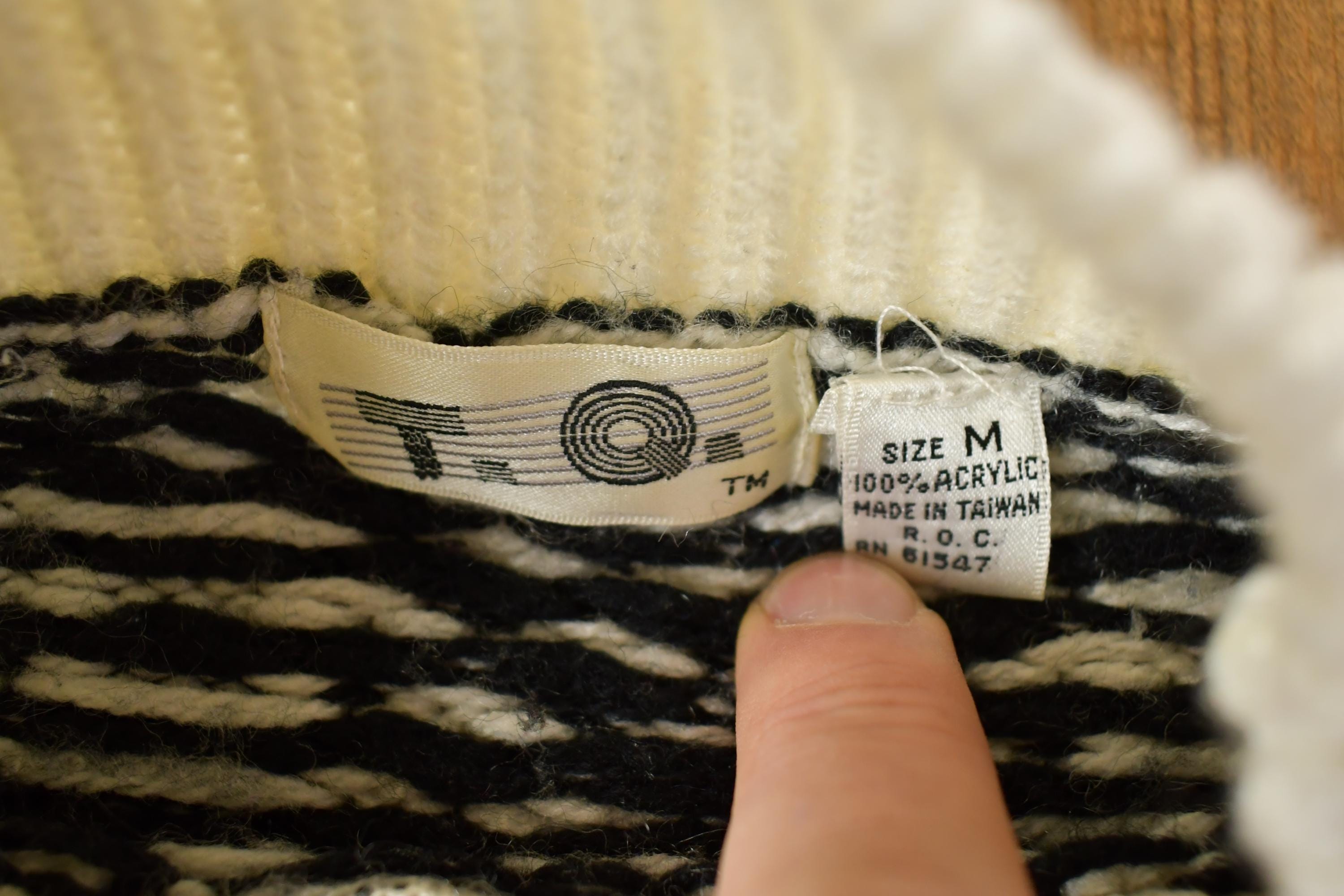 Vintage 1990s Abstract Pattern Knit Crewneck Ski Sweater